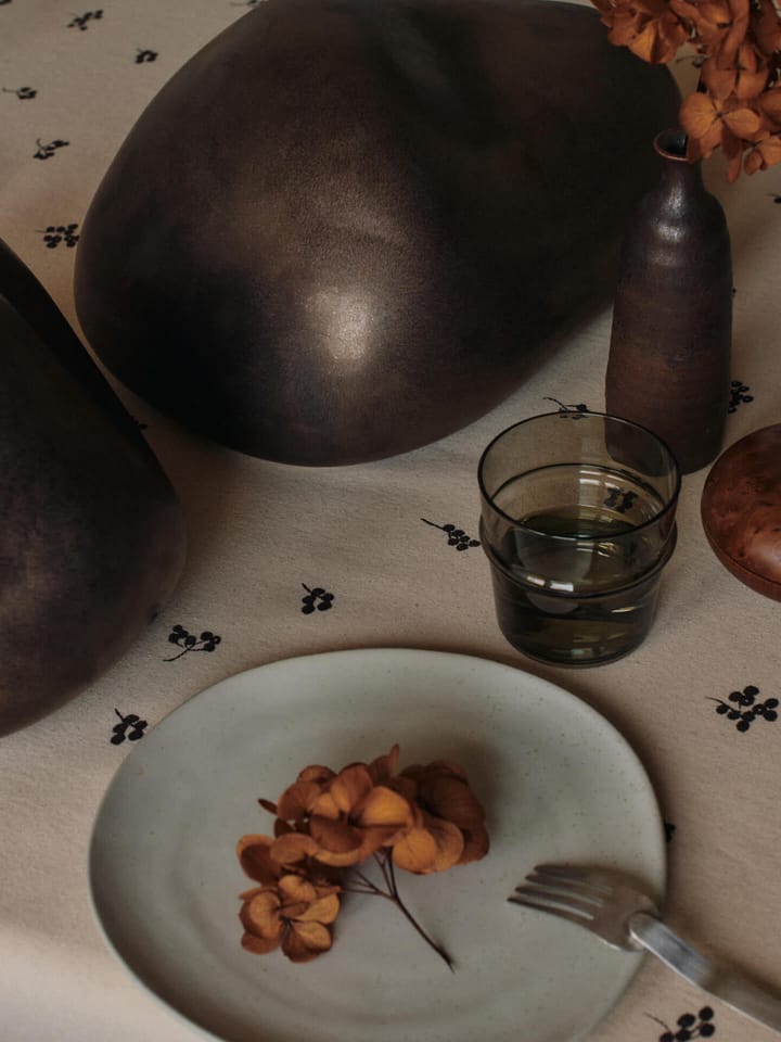 Nappe Baies 150x240 cm, Natural-dark chocolate Ferm Living