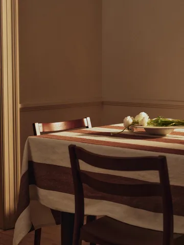 Nappe Hale - Chestnut-frosted lime, 150x240 cm - Ferm Living