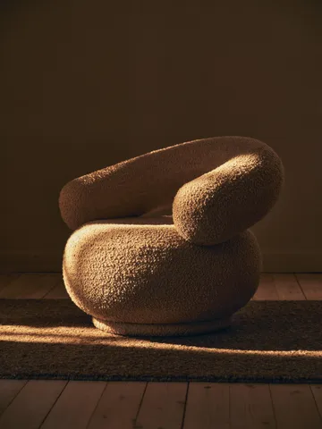 Orbo Lounge chair - Raw bouclé - Natural - Ferm Living