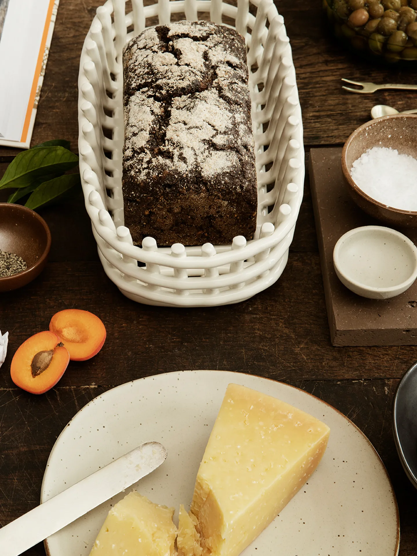 Panier oval tressé Ceramic 15x30 cm, Off white Ferm Living