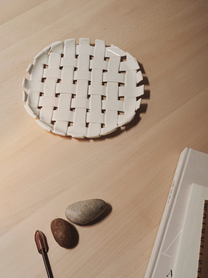 Plat Plait Ø30 cm, Off white Ferm Living