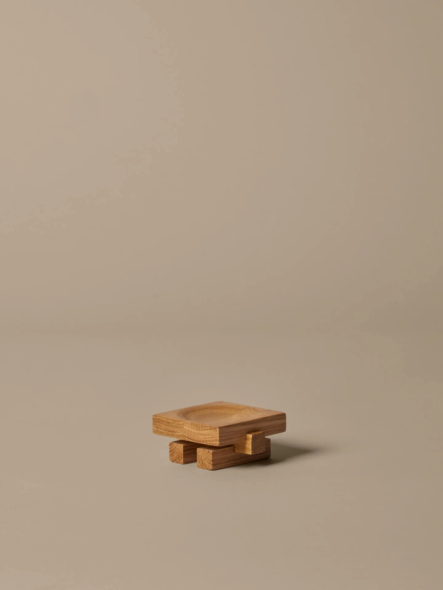 Plateau Moku, Chêne non traité, 7x8 cm Ferm Living