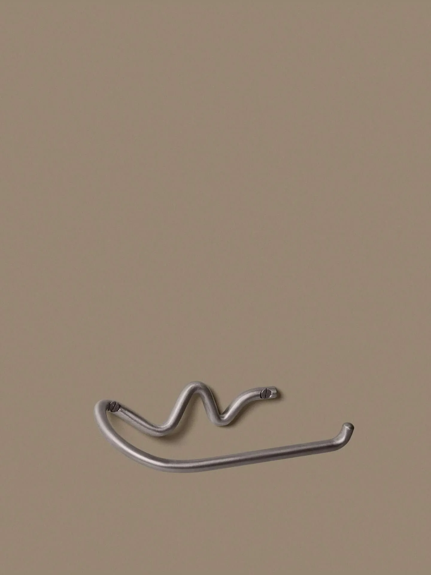 Porte-papier toilette Curvature, Acier inoxydable Ferm Living