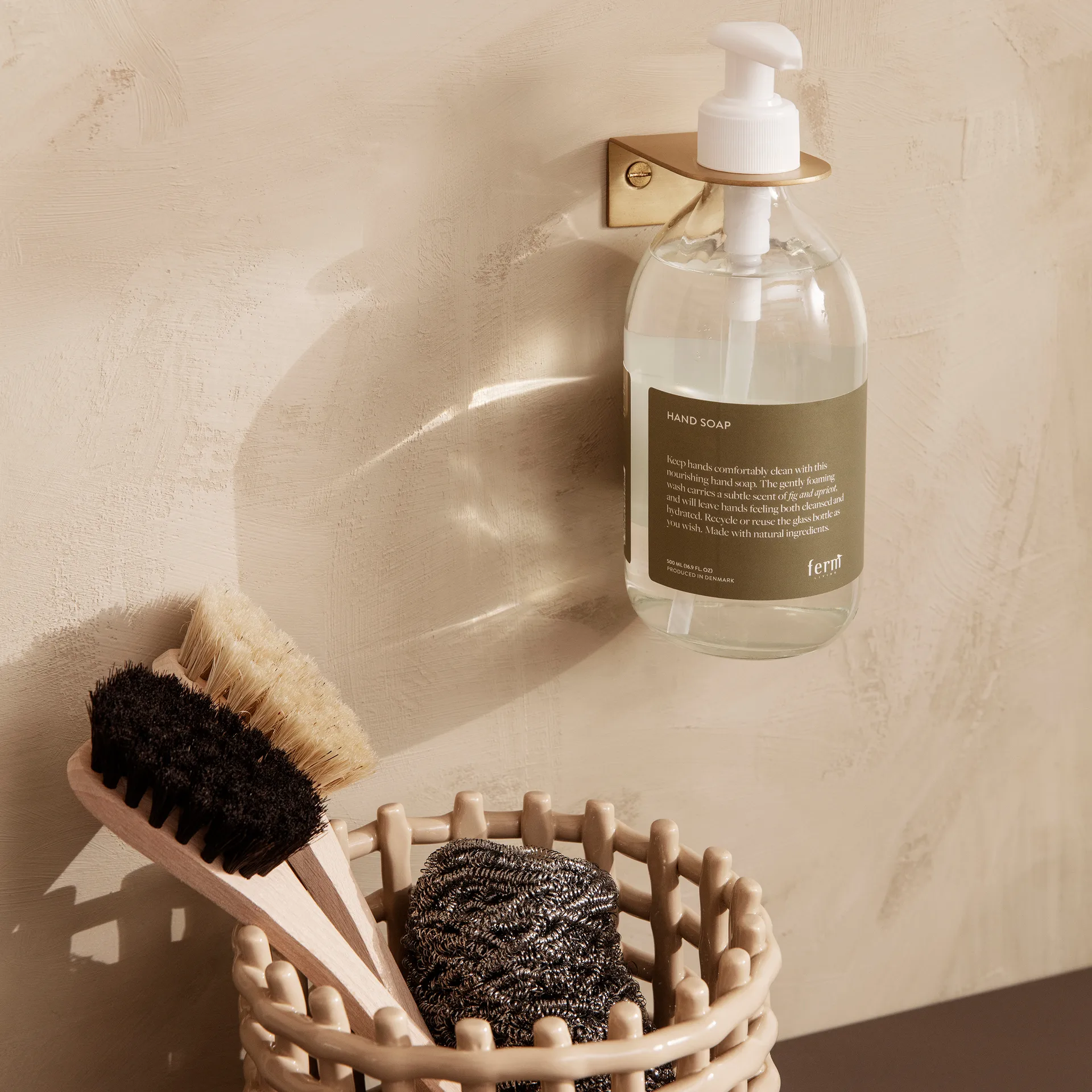 Porte-savon mural Basho, Laiton Ferm Living