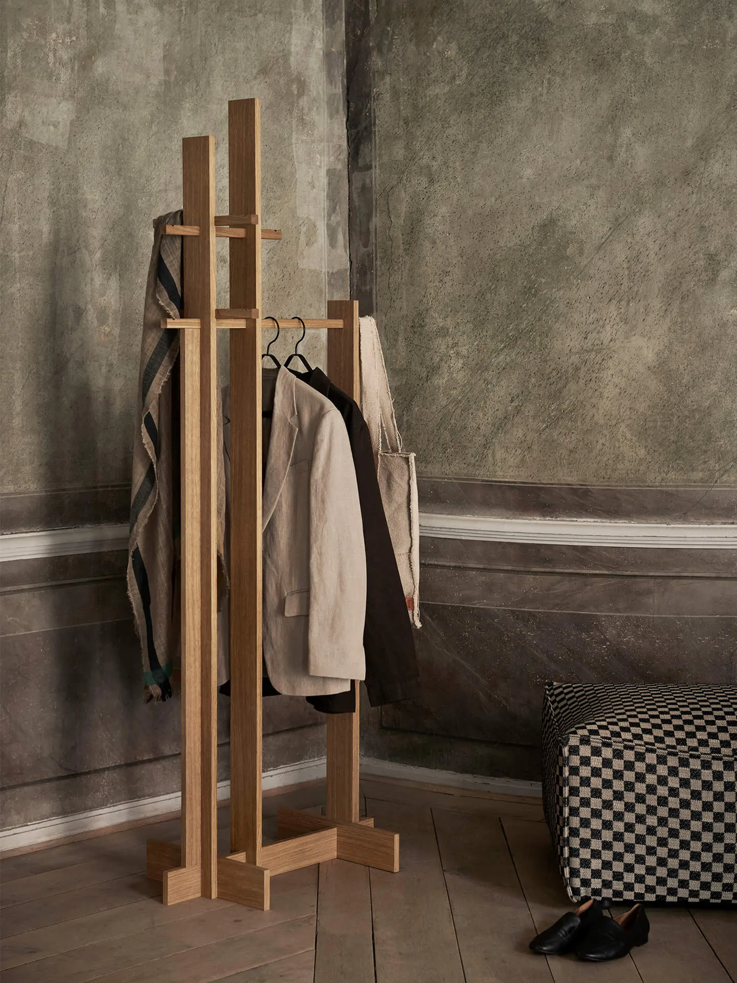 Porte vêtements Bridge Clothes Stand, Chêne huilé Ferm Living