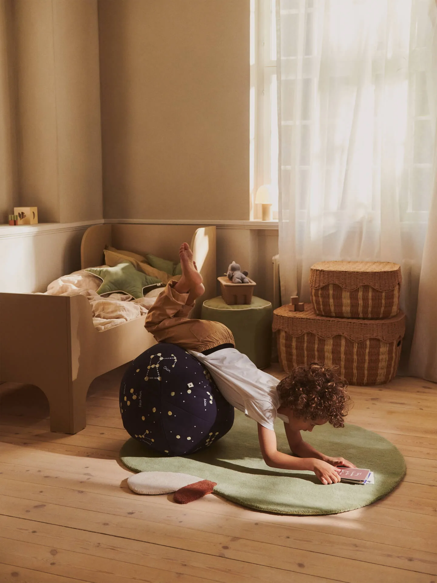 Pouf Constellation, Bleu foncé, Ø50 cm Ferm Living