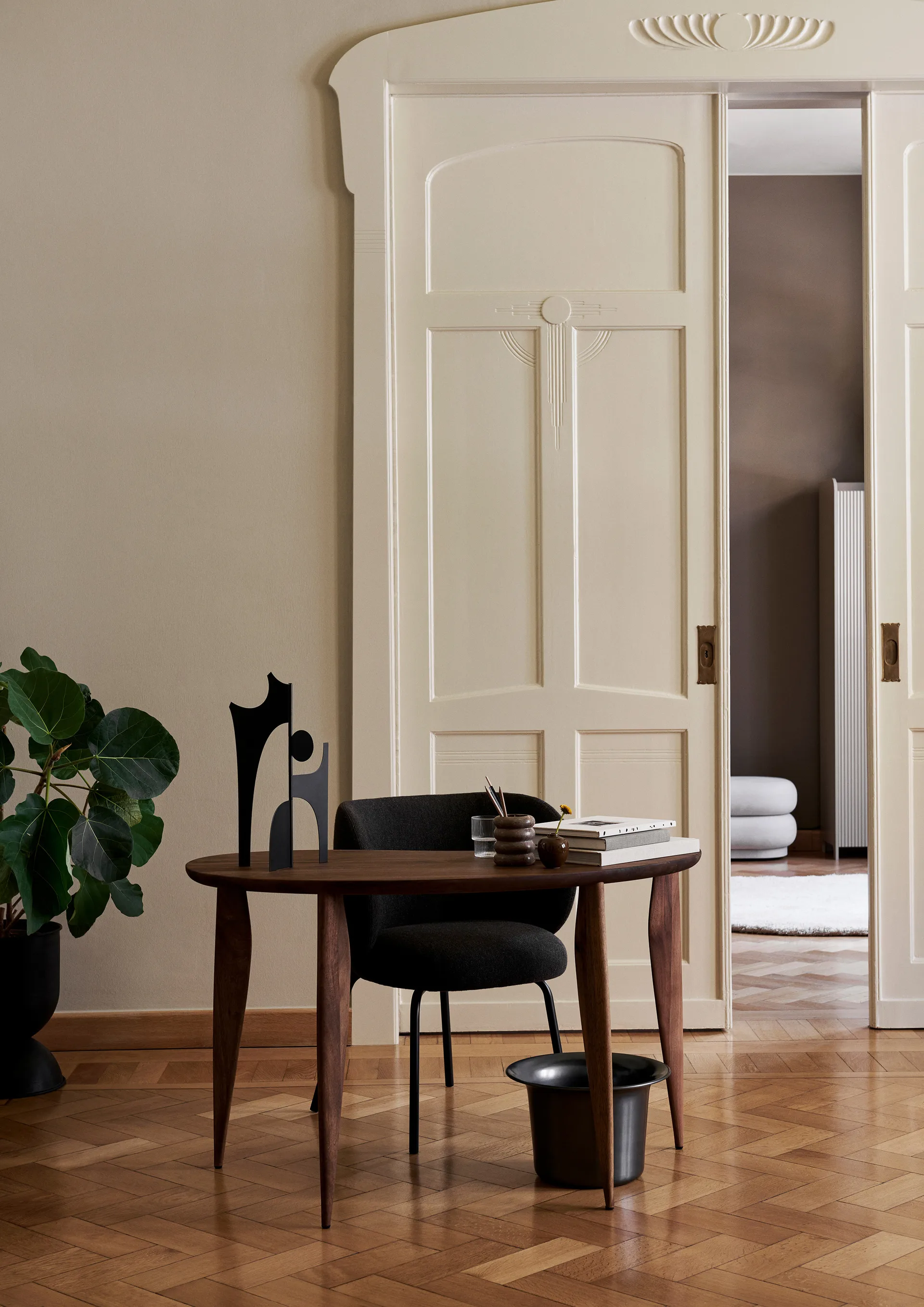 Rico dining chair hallingdal, Dark grey brown-cashmmere Ferm Living