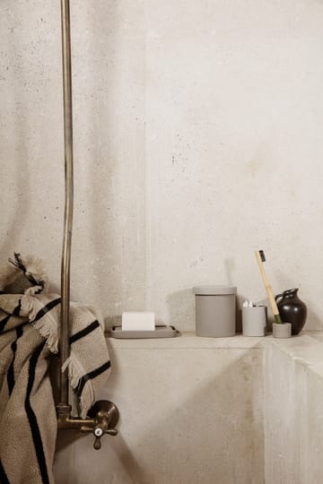 Serviette de bain Alee 50x100 cm - Sand-black - ferm LIVING