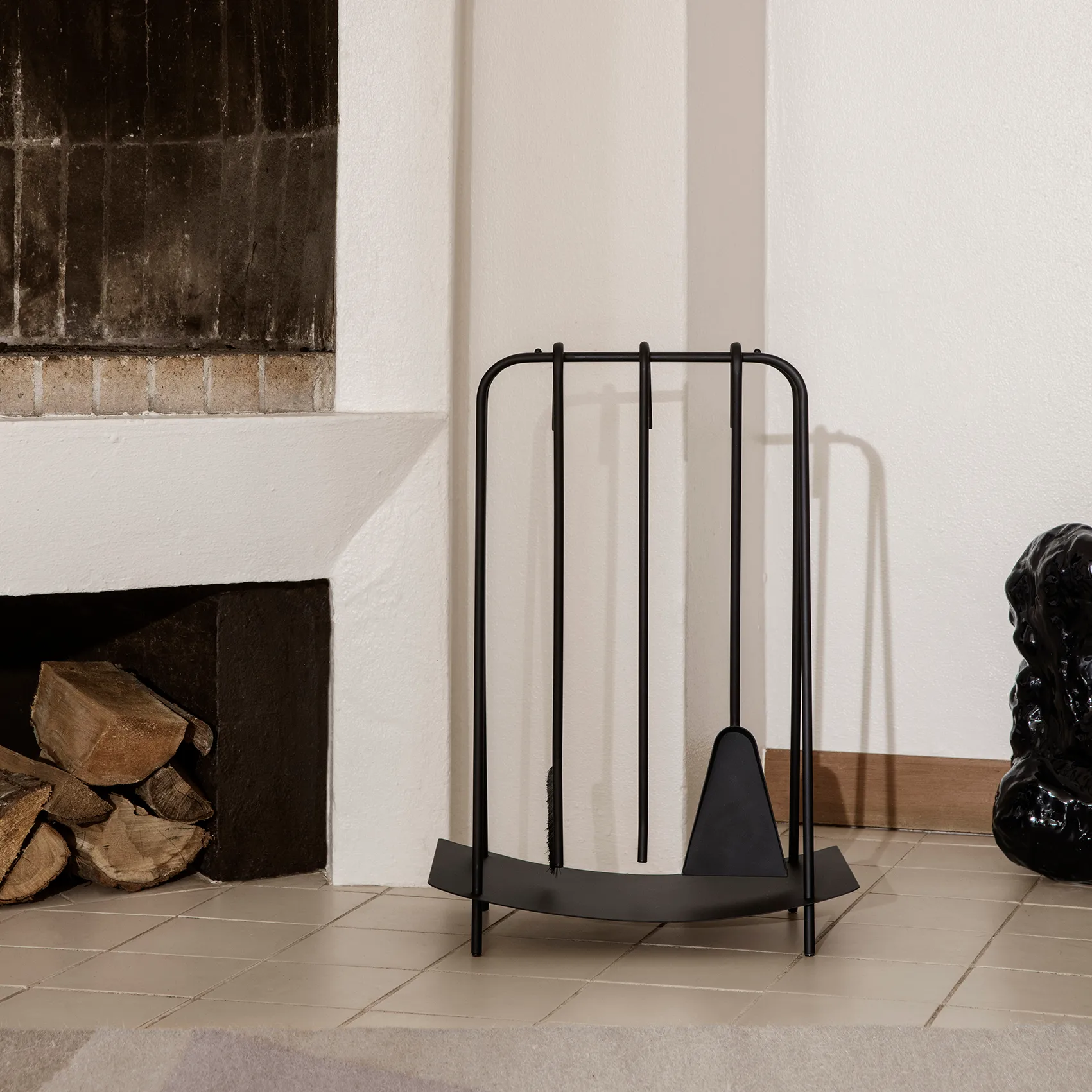 Serviteur pour cheminée Port, Noir Ferm Living