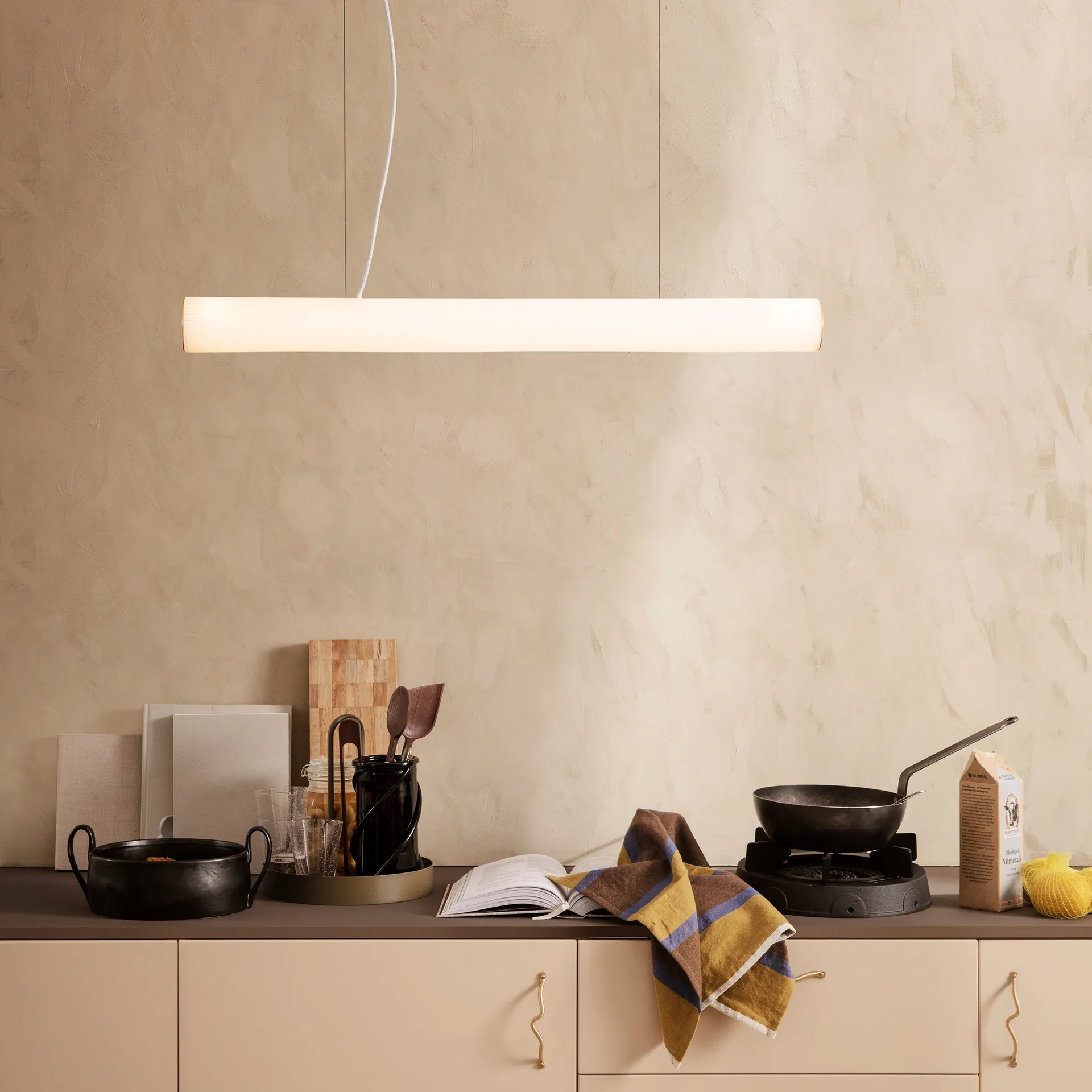 Suspension Vuelta 100 cm, Blanc-laiton Ferm Living