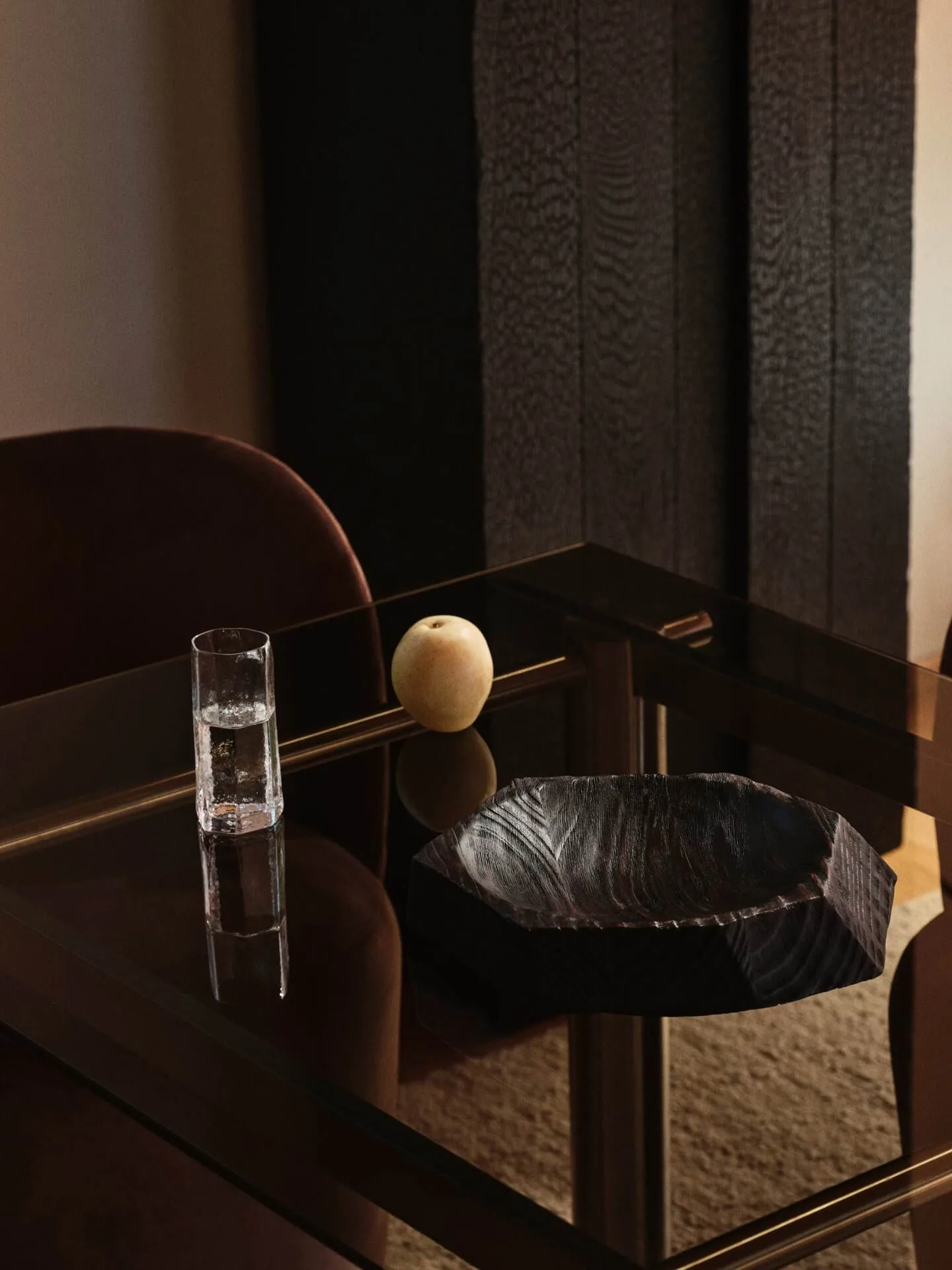 Table à manger Atura, Acier inoxydable brossé/verre teinté foncé, 90x200 cm Ferm Living