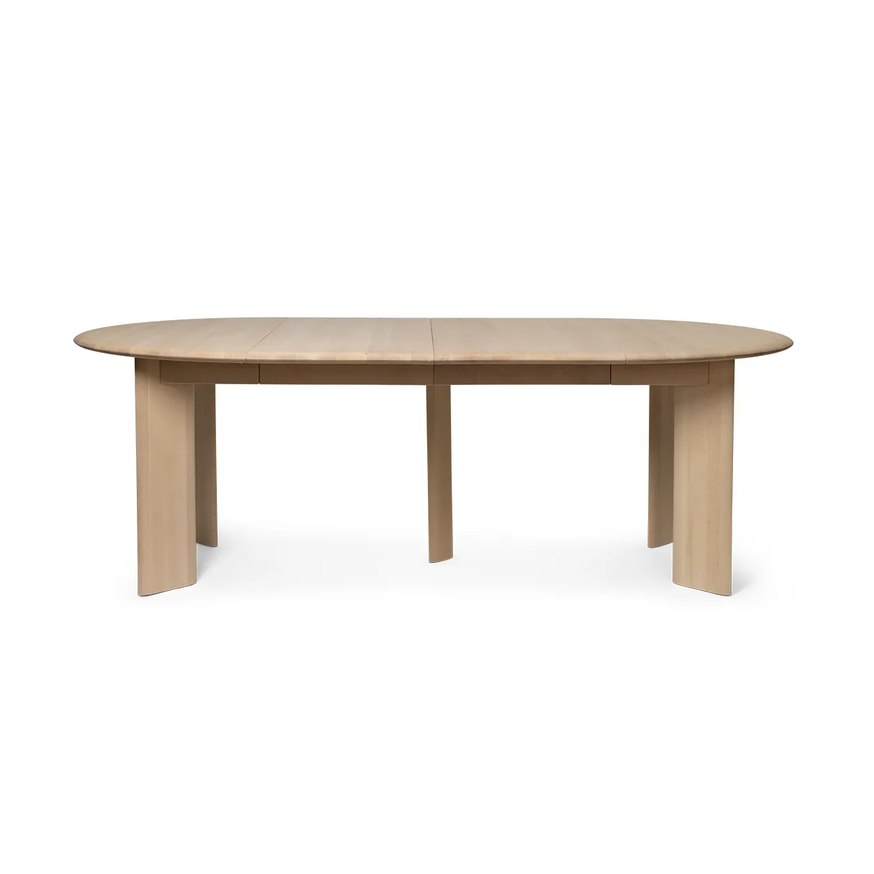 Table à manger Bevel Extendable, Hêtre blanchi à l’huile, inclut 2 rallonges Ferm Living