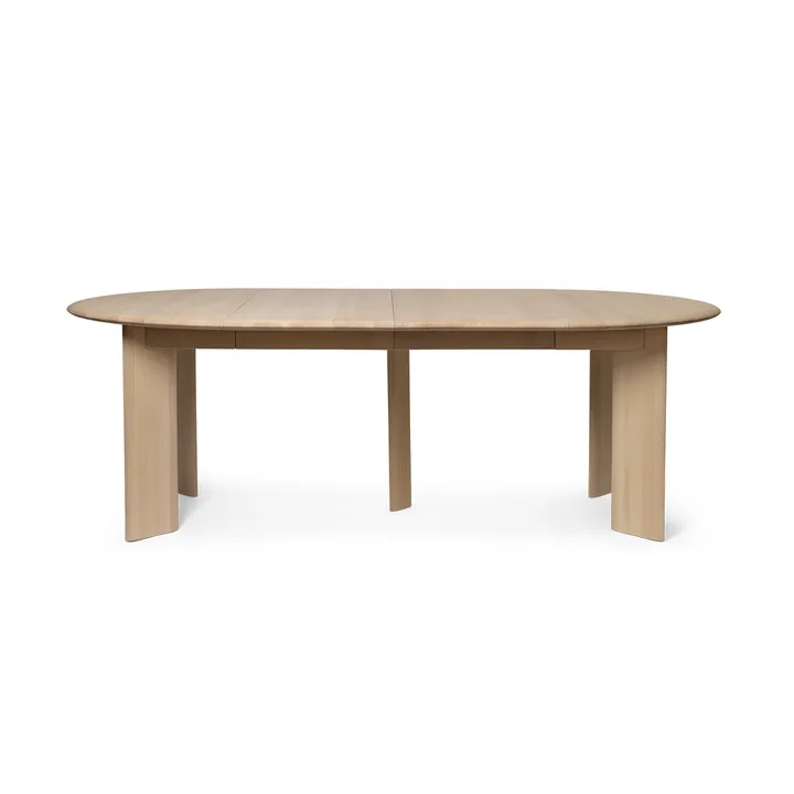 Table à manger Bevel Extendable - Hêtre blanchi à l’huile, inclut 2 rallonges - Ferm Living