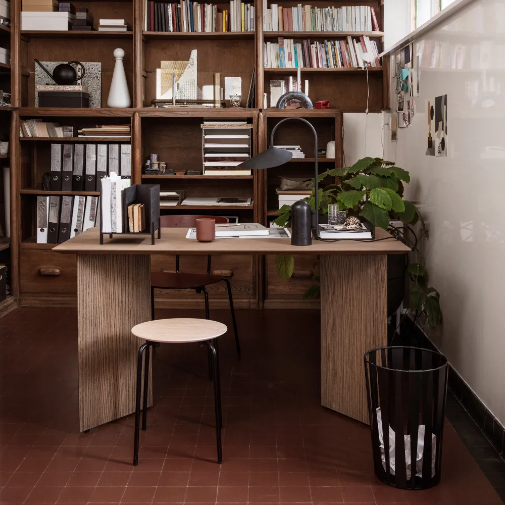 Table à manger Mingle, oak black, 210cm, pieds en métal noir Ferm Living