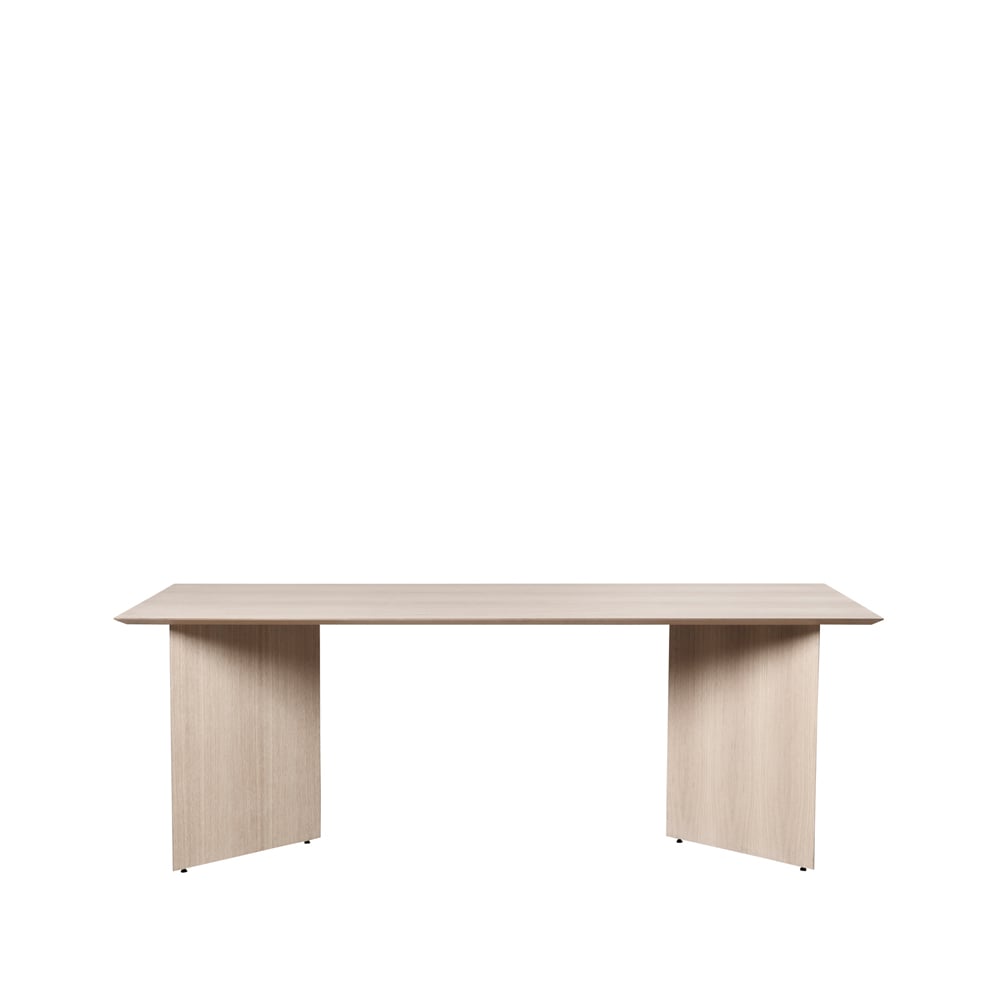 ferm LIVING Table à manger Mingle oak natural veneer, 210cm, pieds en angle chêne