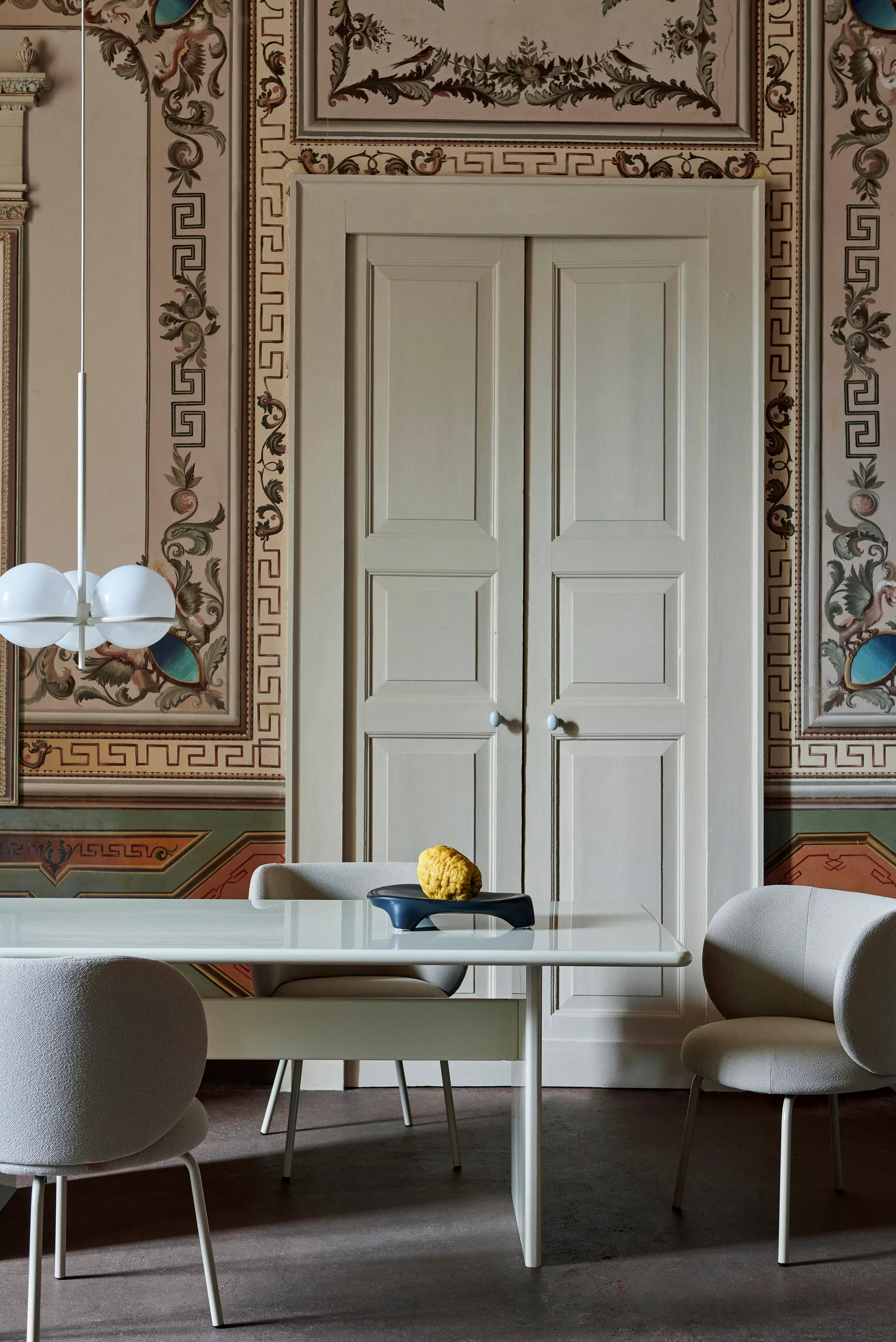 Table à manger Rink large 240x90x74 cm, Eggshell Ferm Living