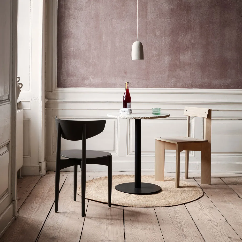Table bistrot Mineral, blanc, marbre bianco curia Ferm Living