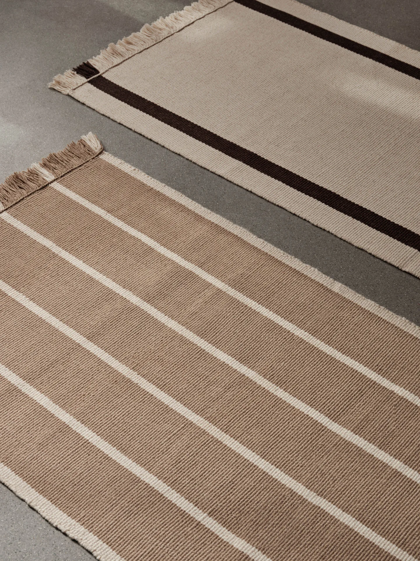 Tapis de couloir Calm kelim, Dark Sand, Off-white, 80x200 cm Ferm Living