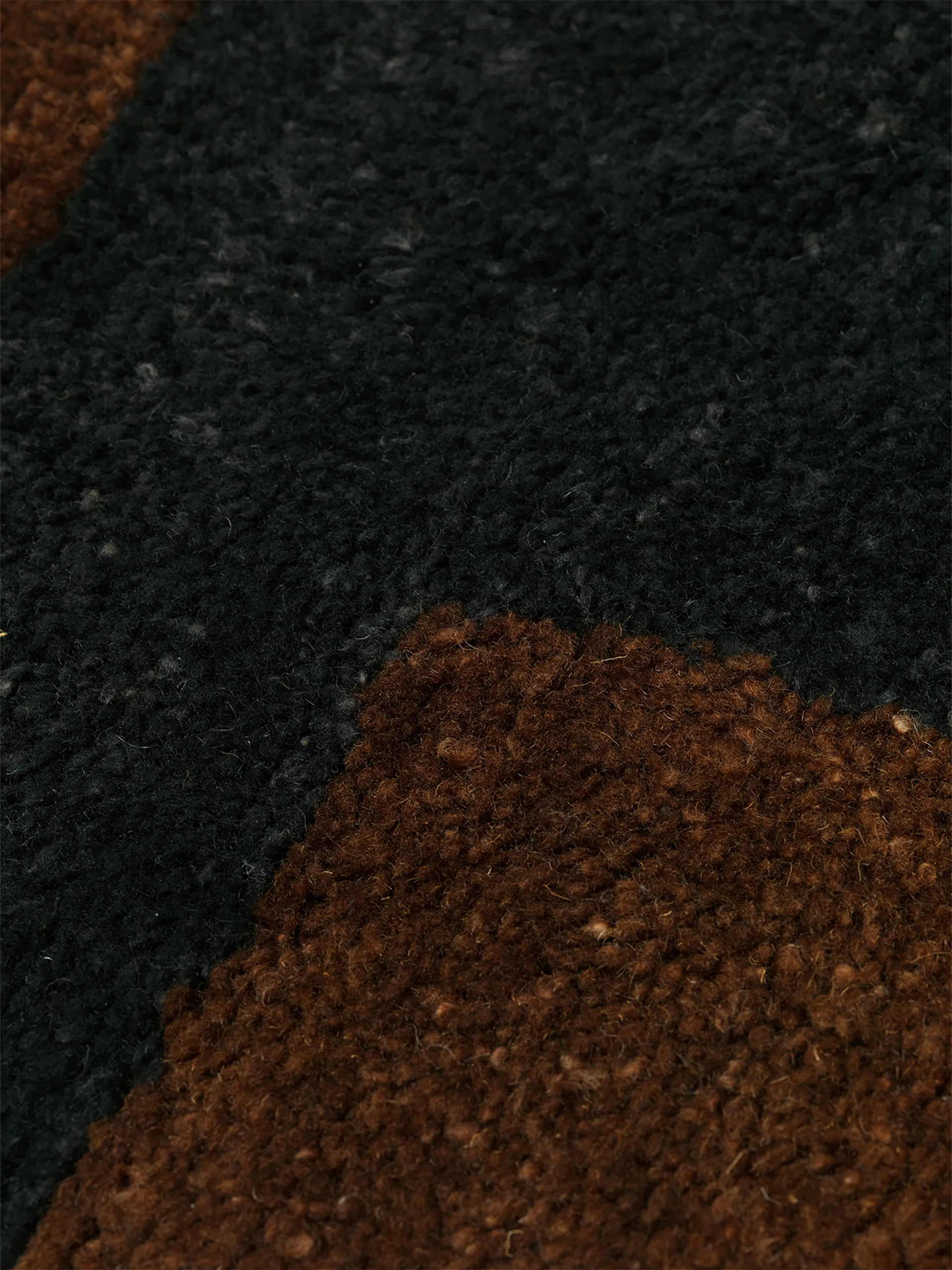 Tapis noué à la main Mara 120x180 cm, Black-chocolate Ferm Living