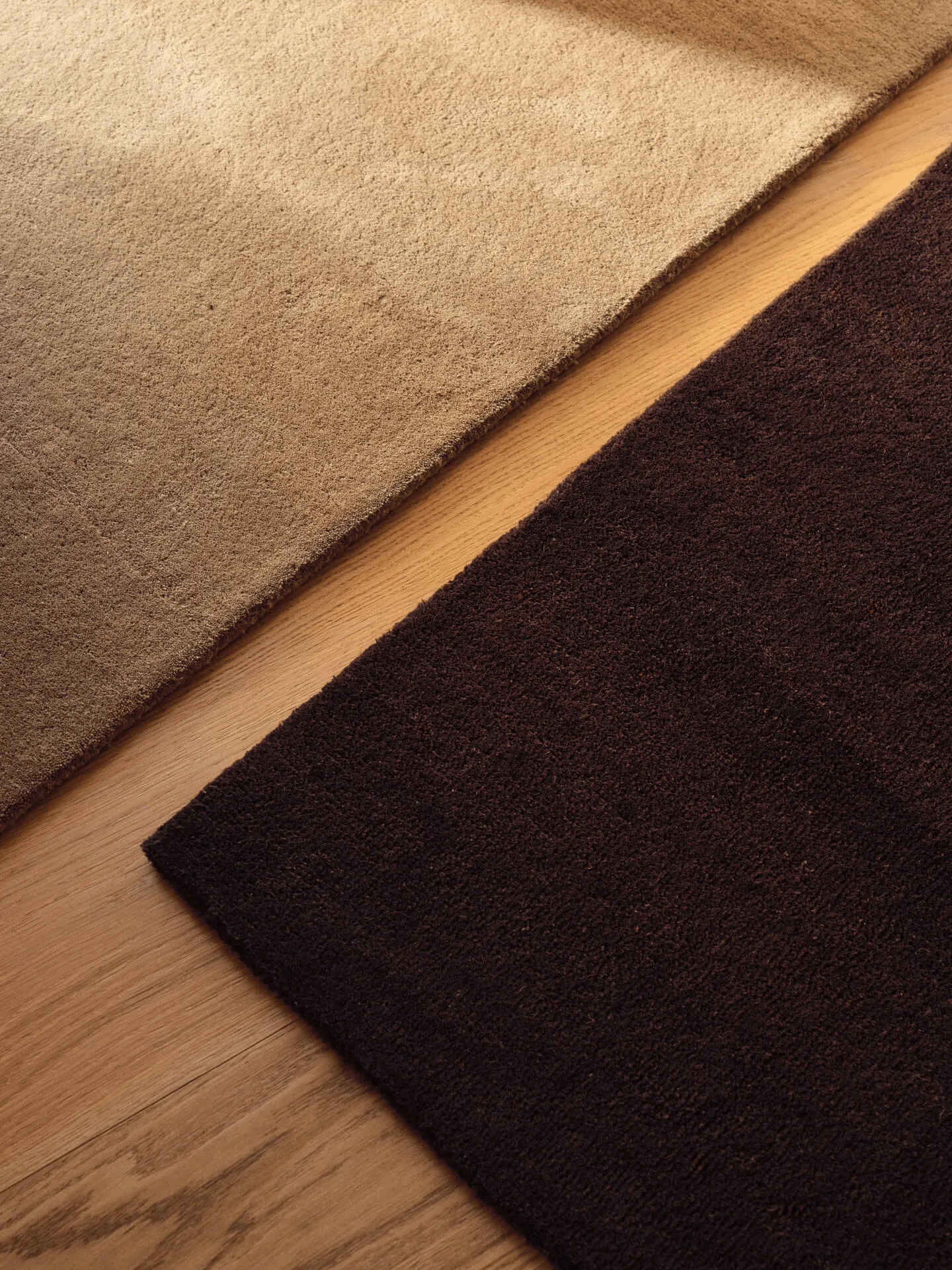 Tapis touffeté Stille, Pécan foncé, 200x300 cm Ferm Living