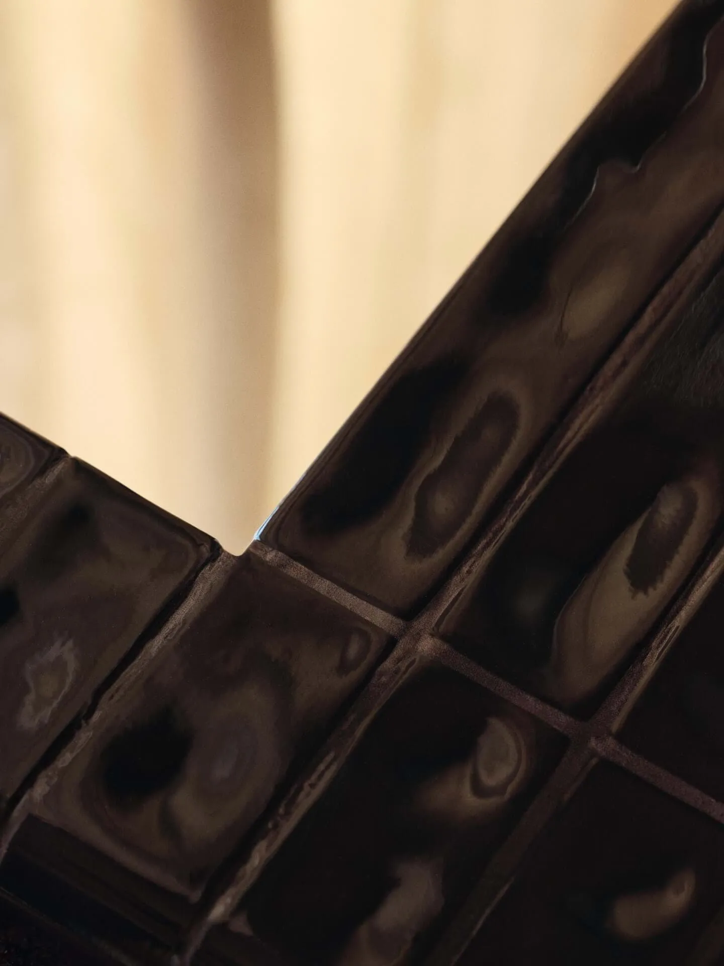 Tiling miroir, Chocolat noir, 59x85 cm Ferm Living