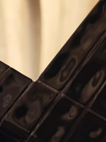 Tiling miroir - Chocolat noir, 59x85 cm - Ferm Living