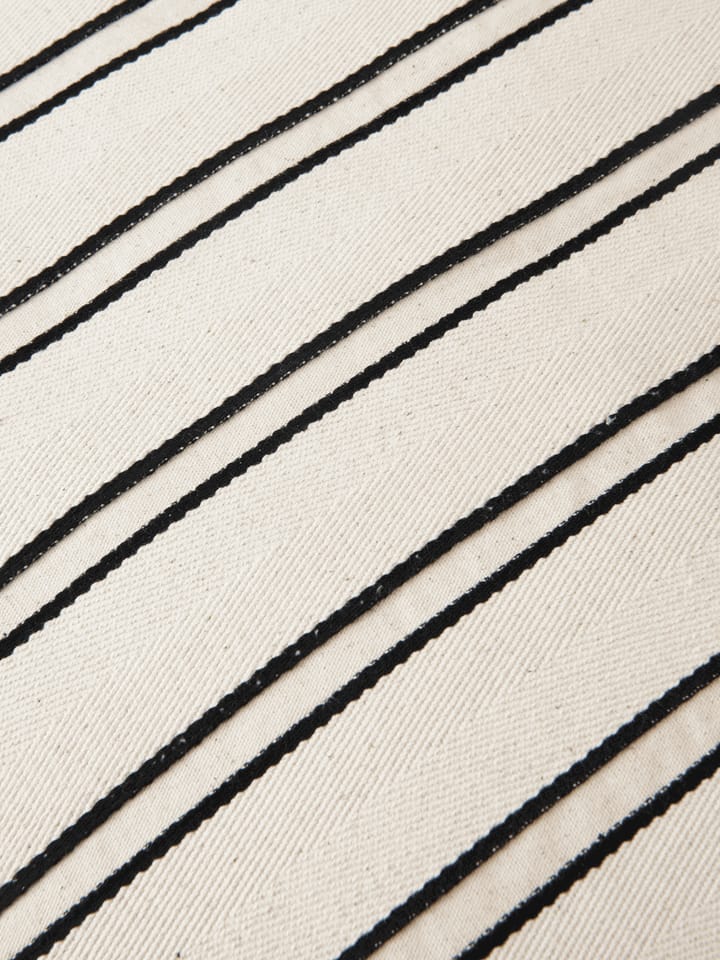 Twill coussin cylindrique bolster, Off-white-black Ferm Living
