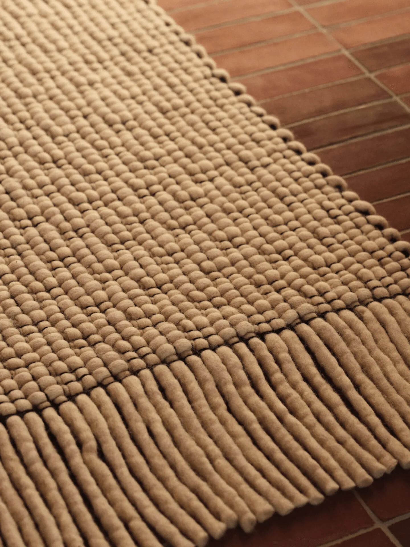 Udo tapis, Off-white-black, 200x300 cm Ferm Living