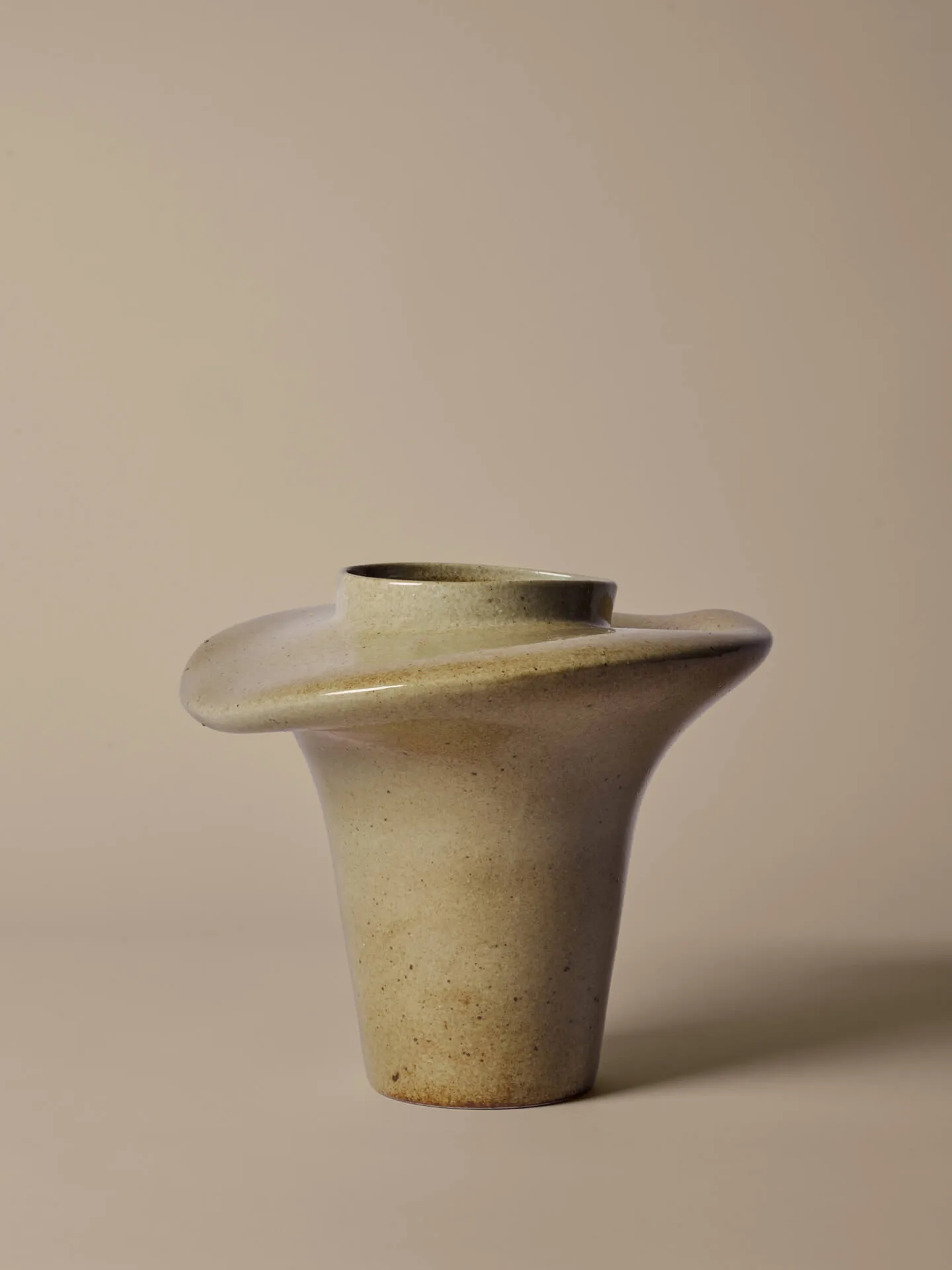 Vase Evio, Vert orme, Ø35x53 cm Ferm Living