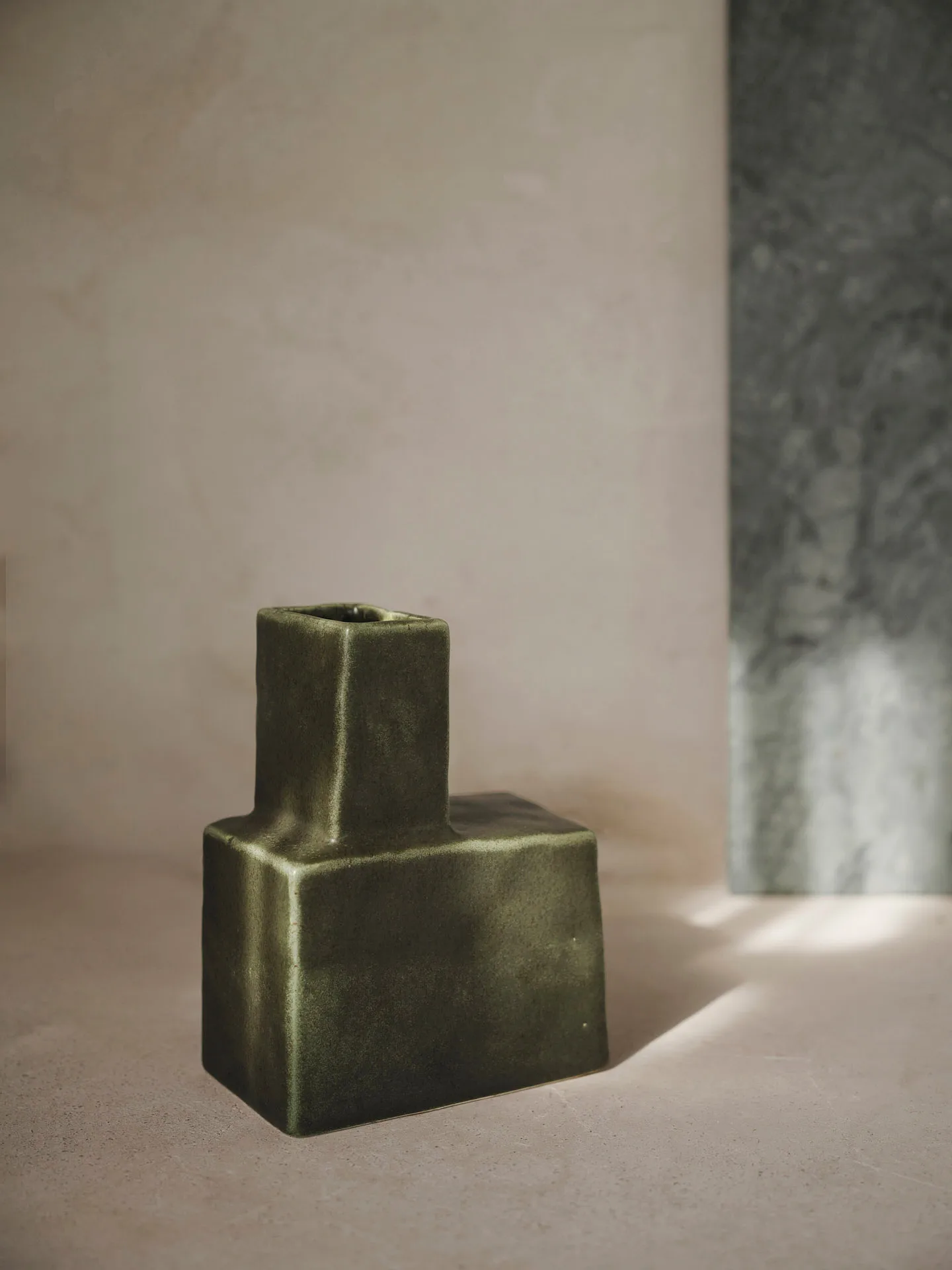 Vase Koa H20, Dark sage Ferm Living