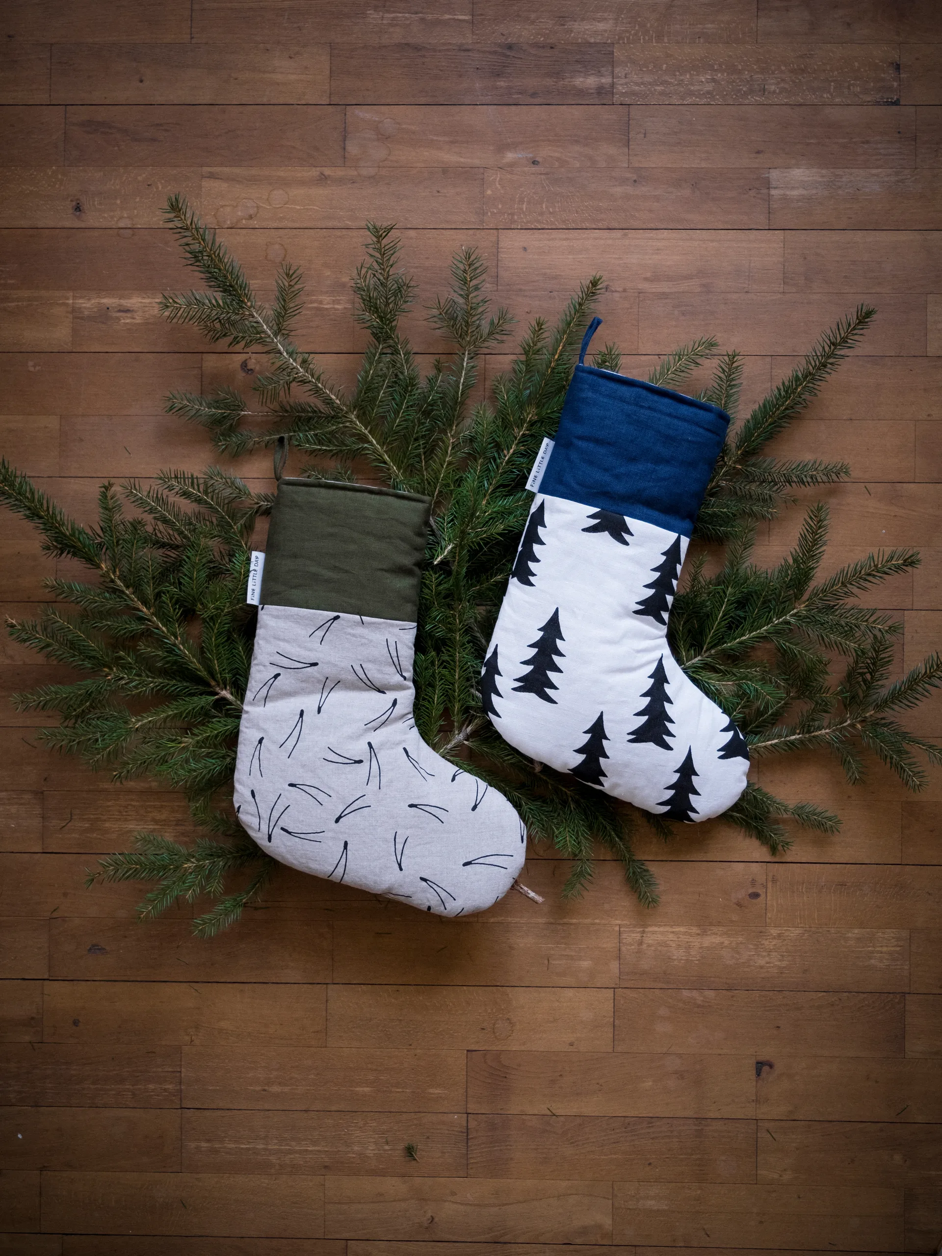 Chaussette de Noël Barr 40 cm, Noir-vert-nature Fine Little Day