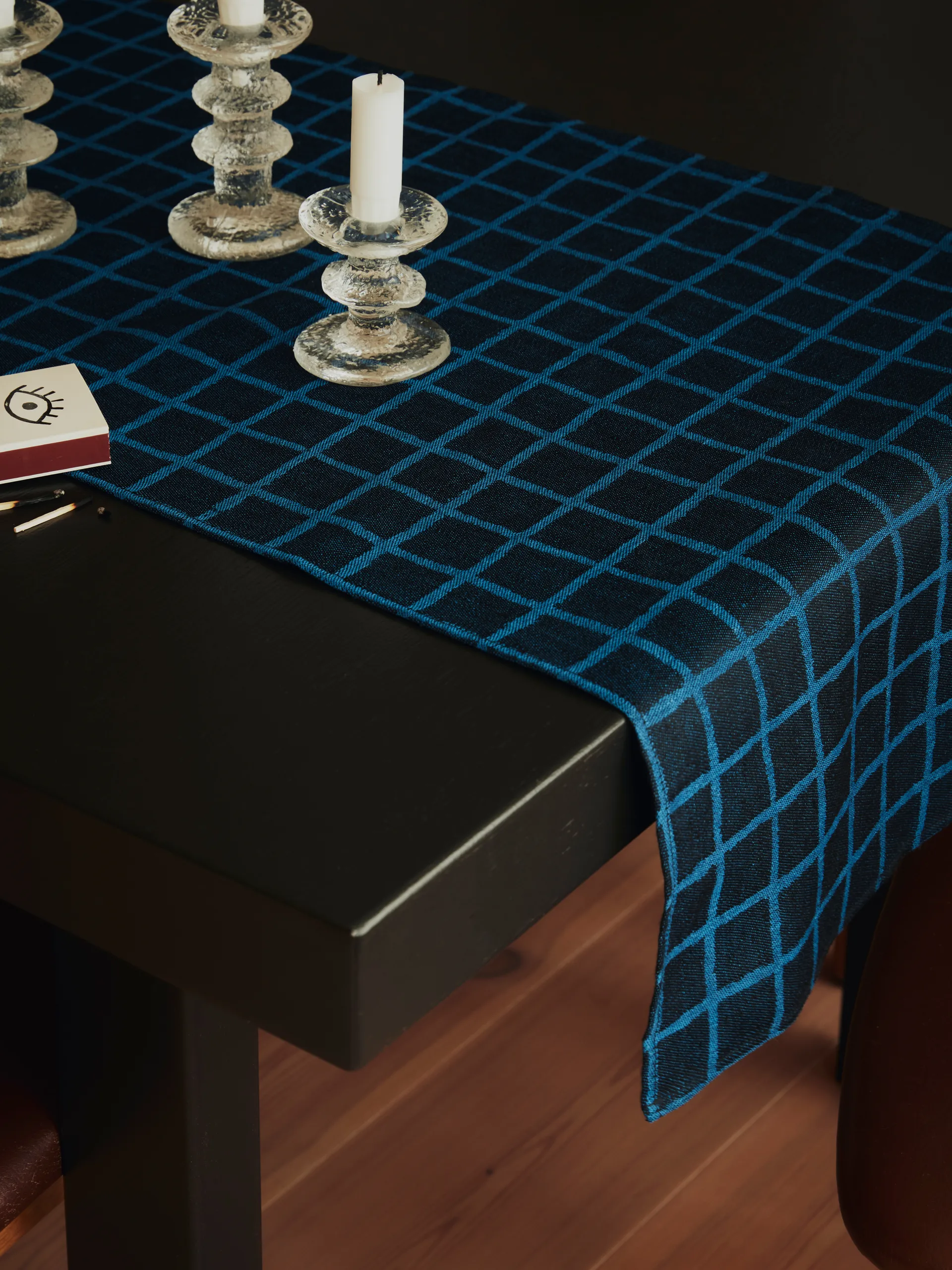 Chemin de table en jacquard 45x150 cm, Blue-black Fine Little Day