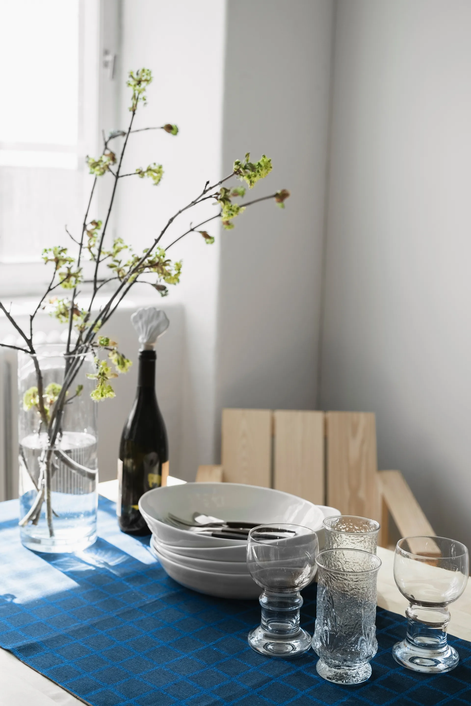 Chemin de table en jacquard 45x150 cm, Blue-black Fine Little Day