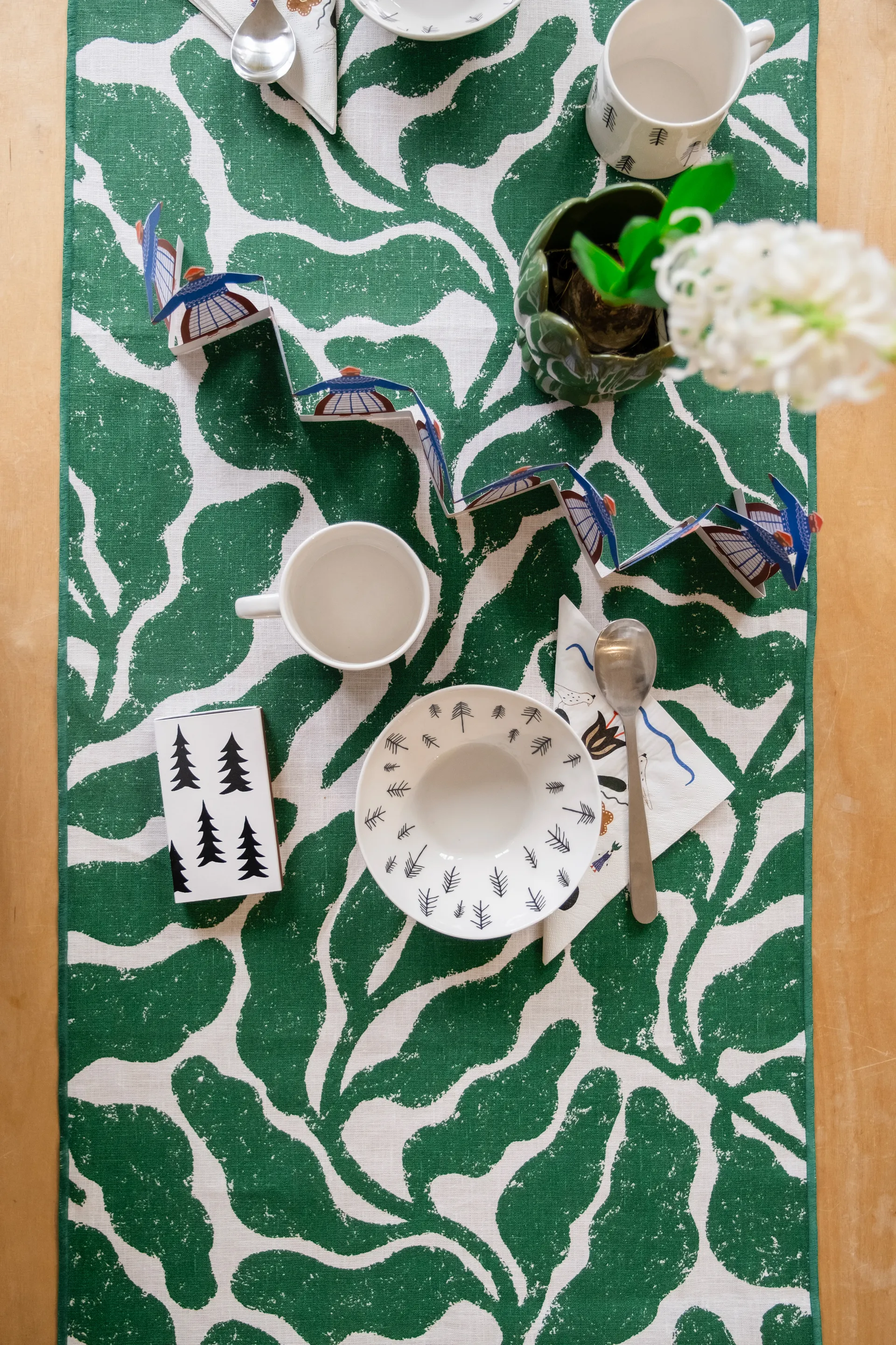 Chemin de table Leaves 45x180 cm, Green Fine Little Day