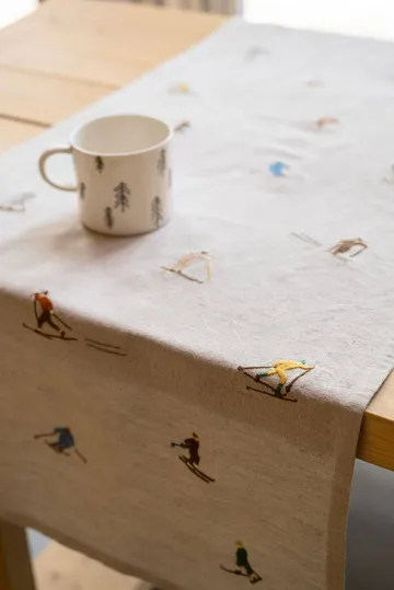 Chemin de table Skiers - Naturel, 45x150 cm - Fine Little Day