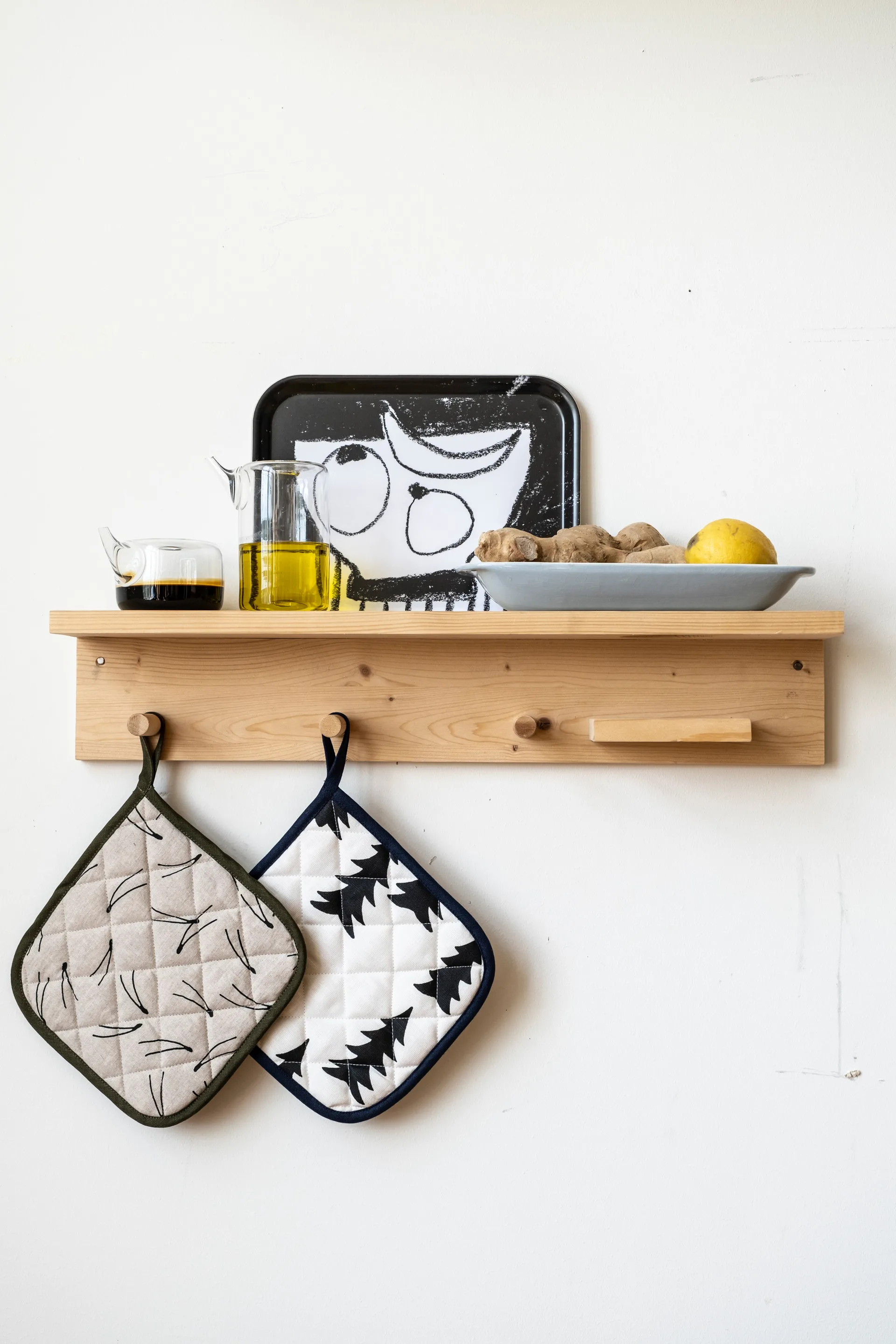 Dessous de plat matelassé Barr 21x21 cm, Nature-noir Fine Little Day