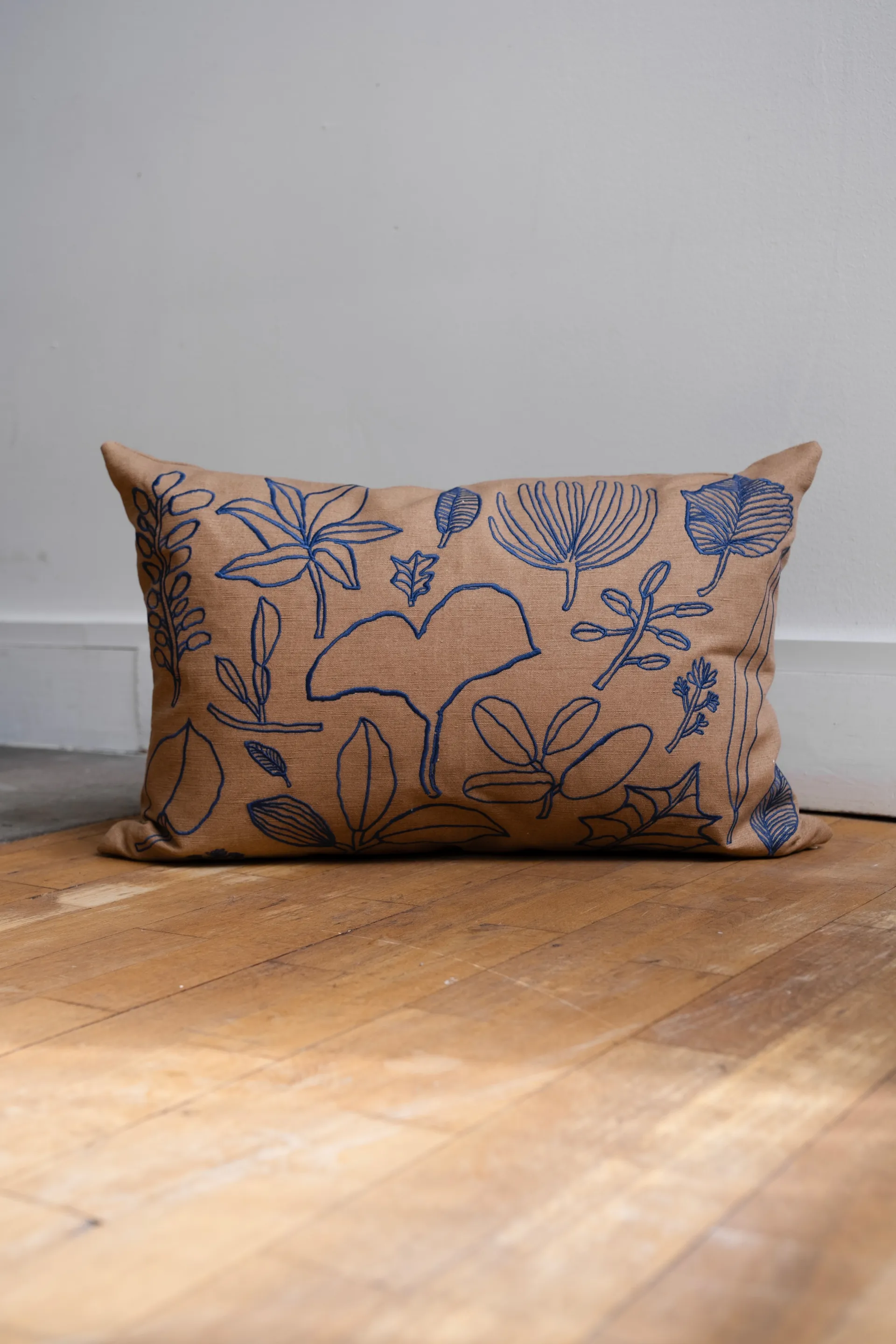 Housse de coussin Botanic 38x58 cm, Brown-blue Fine Little Day