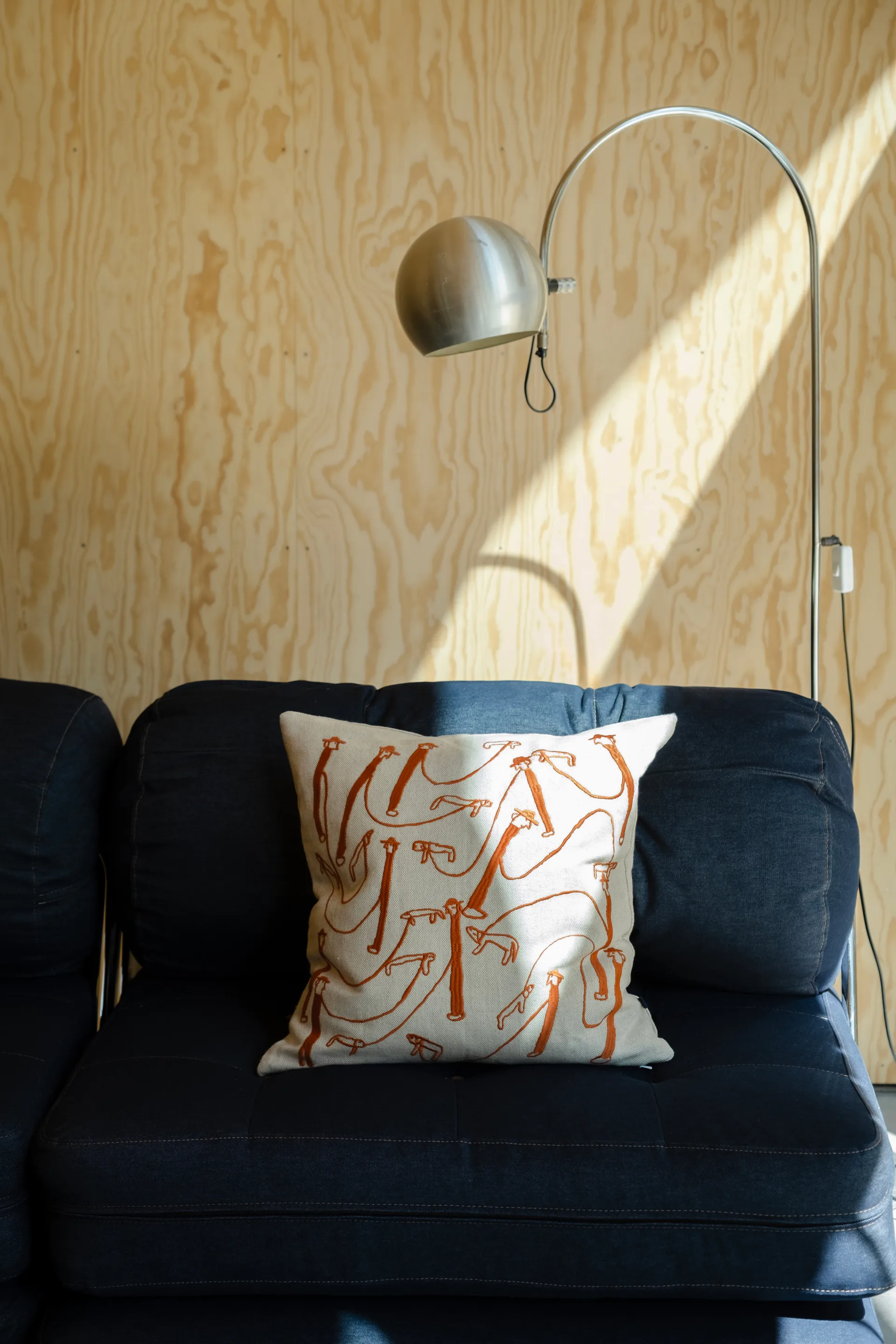 Housse de coussin Dog Walk 48x48 cm, Natur-orange Fine Little Day