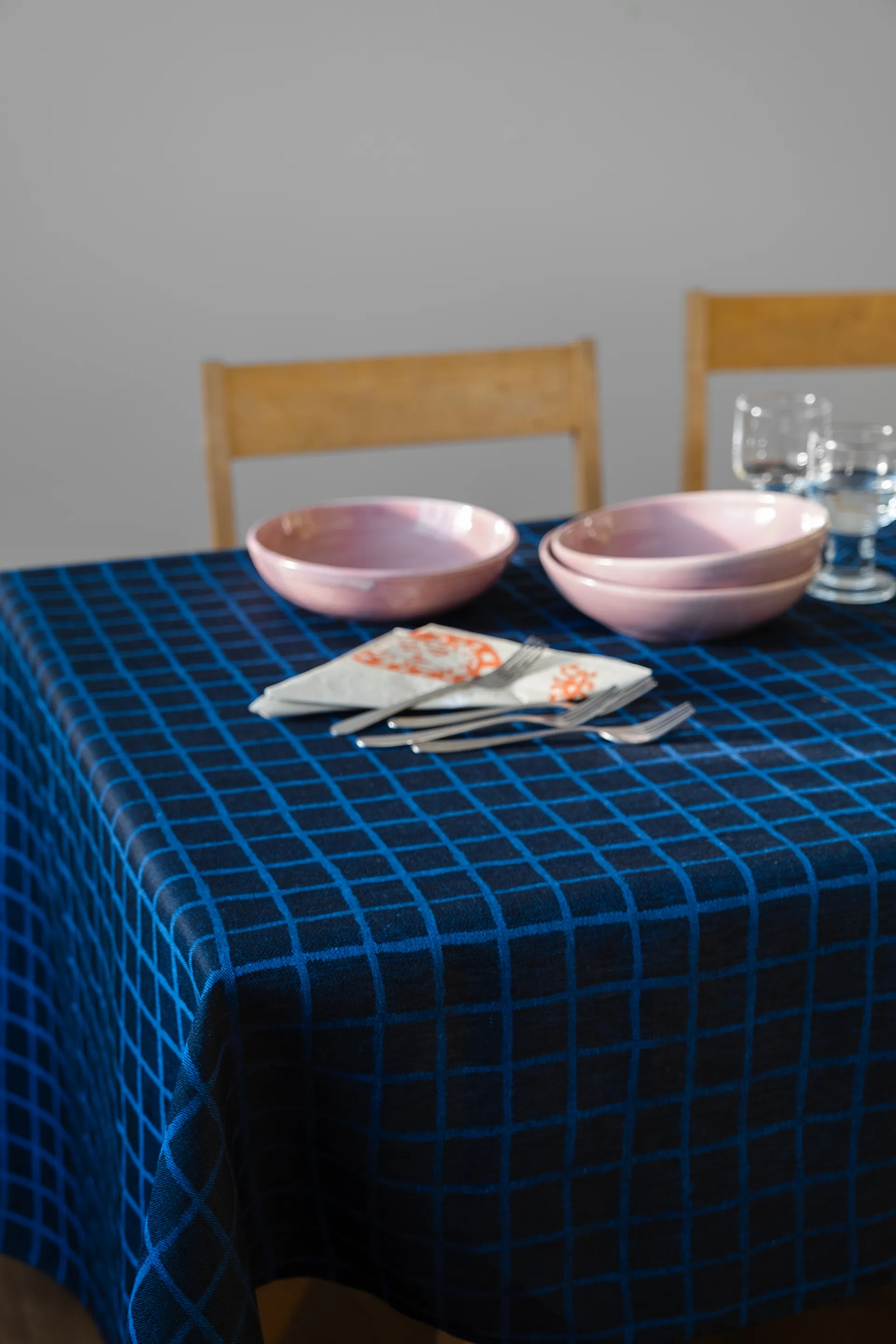 Nappe en jacquard Rutig 147x250 cm, Blue-black Fine Little Day
