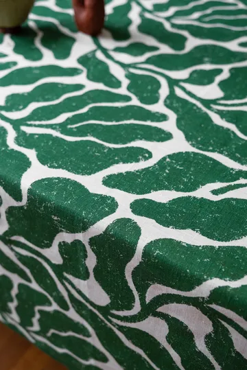 Nappe Leaves - Green, 149x250cm - Fine Little Day