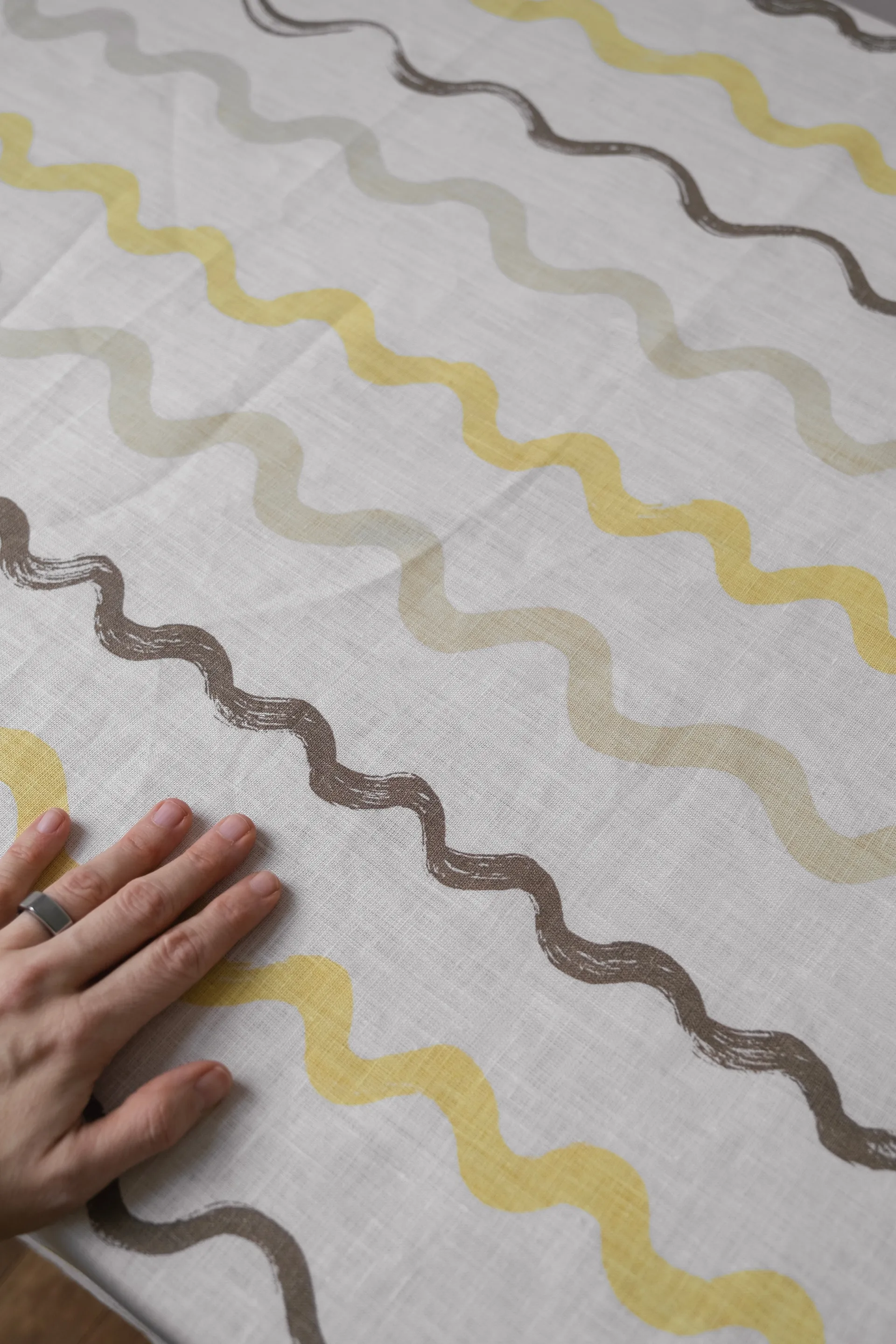 Nappe Randig 149x250 cm, White-yellow Fine Little Day