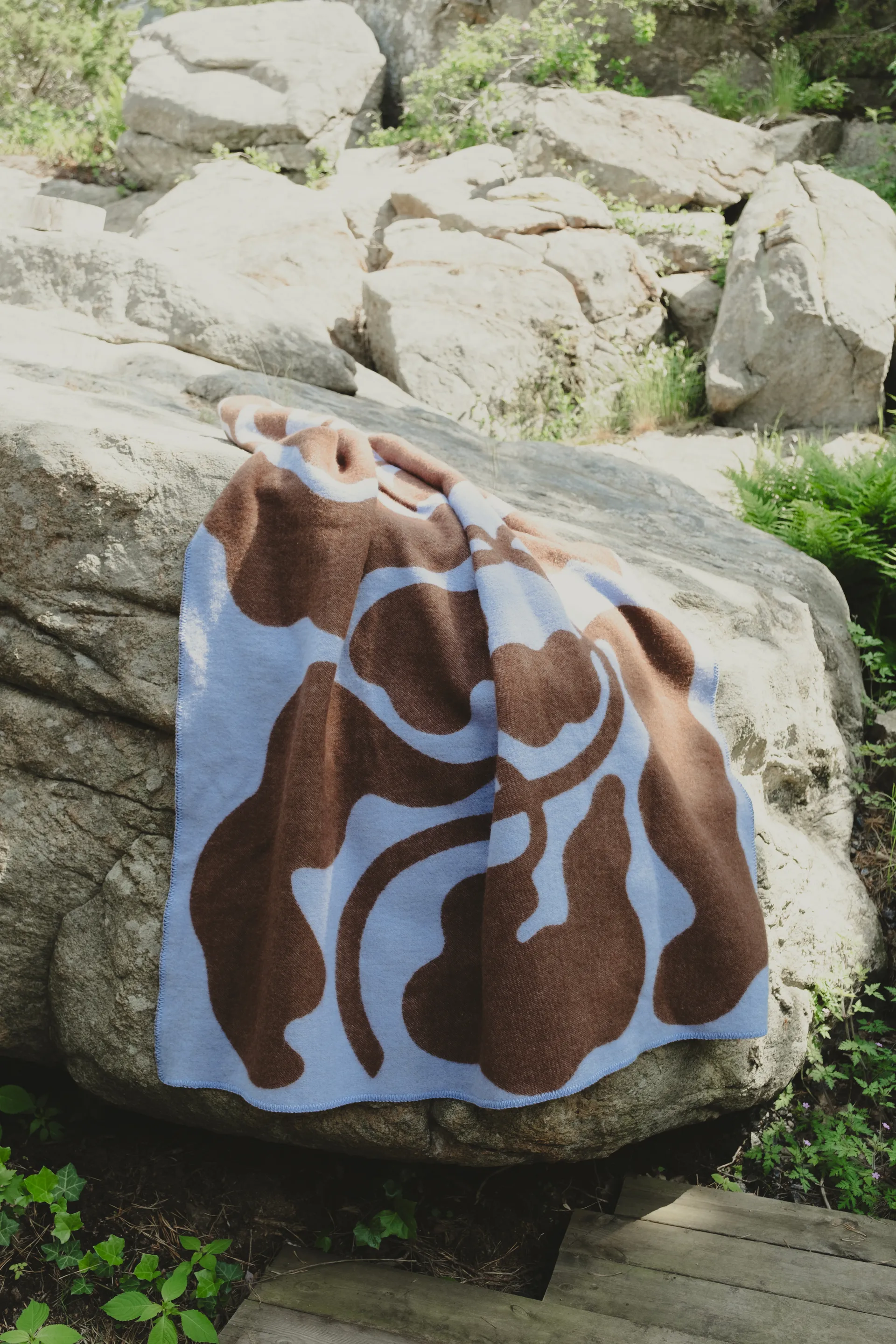 Plaid Leaves 130x180 cm, Blue-brown Fine Little Day