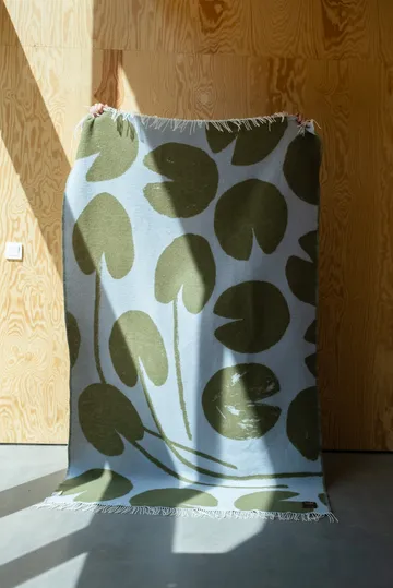 Plaid Water Lilies 130x220 cm - Blue-green - Fine Little Day