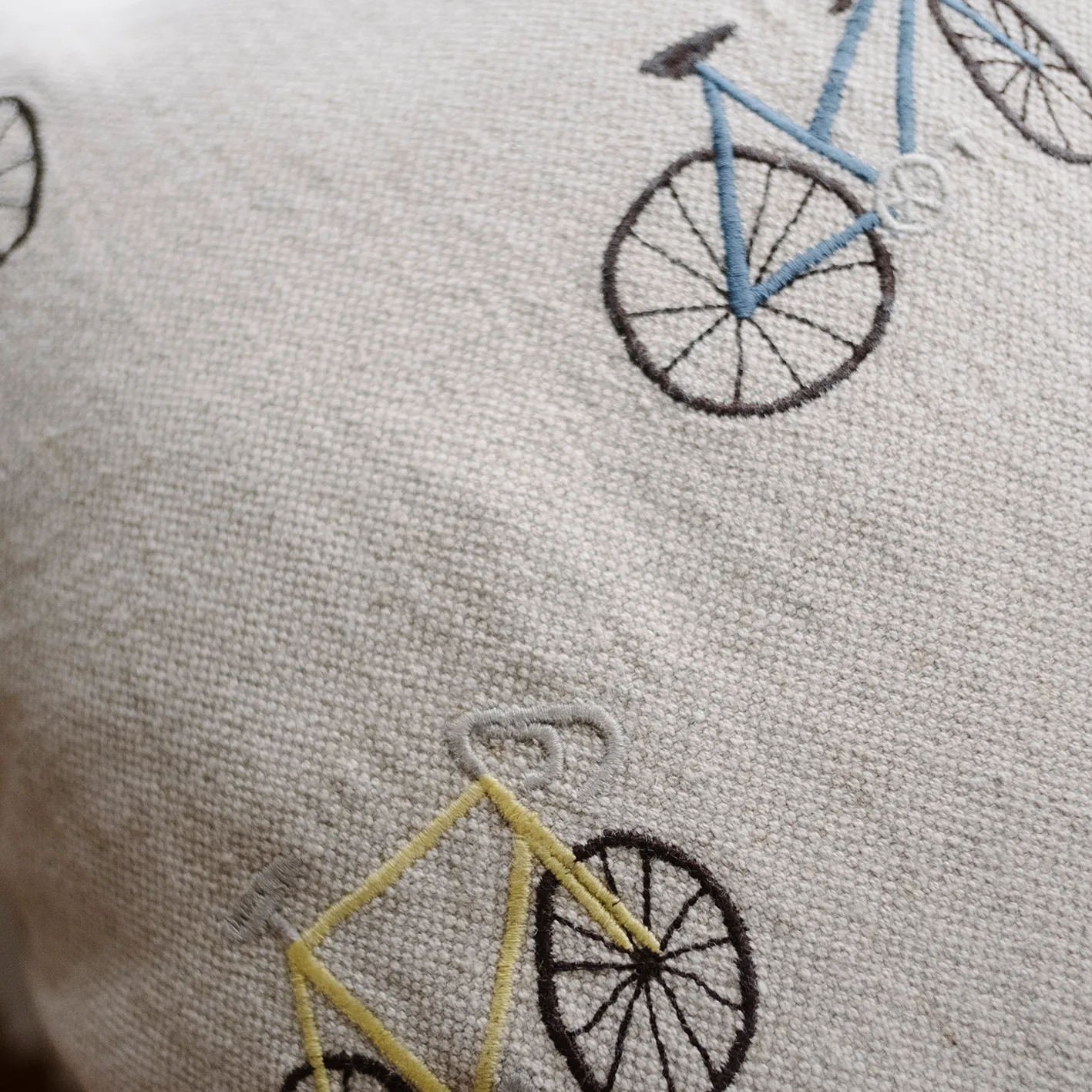 Taie Bicycles 48x48 cm, Beige Fine Little Day
