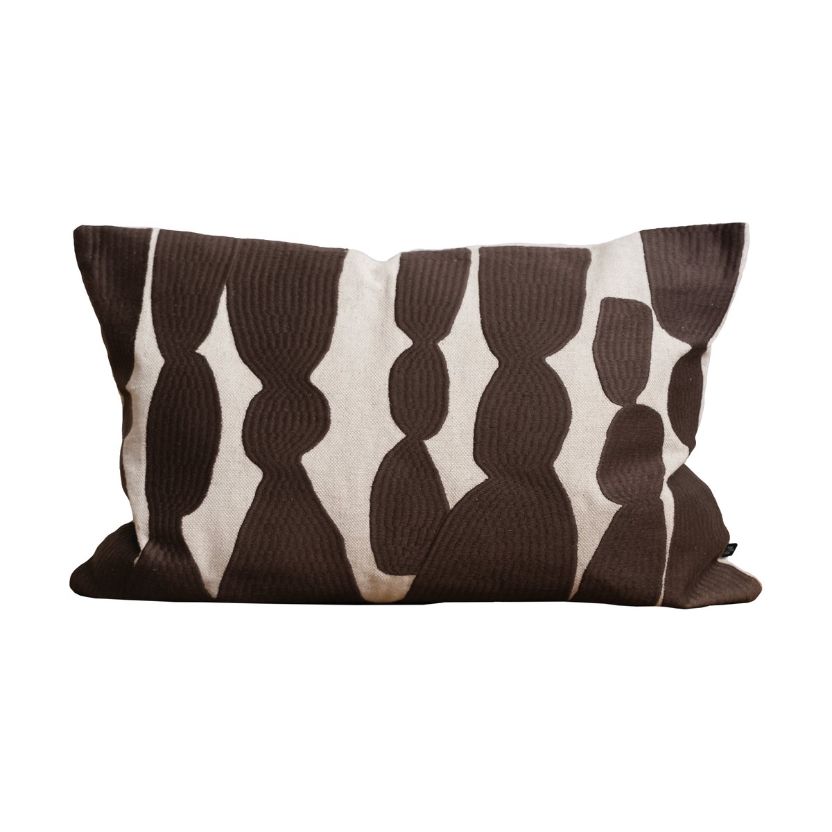 Fine Little Day Taie Bowie 38x58cm Mocca | Design Scandinave | Housses de coussin | Beige