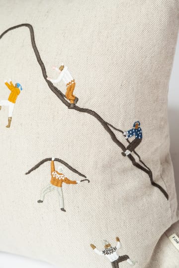 Taie Mountain climbers 48x48 cm - Nature - Fine Little Day