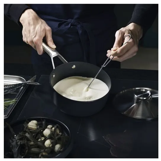 Casserole à couvercle Taiten 1,6 l, Noir Fiskars