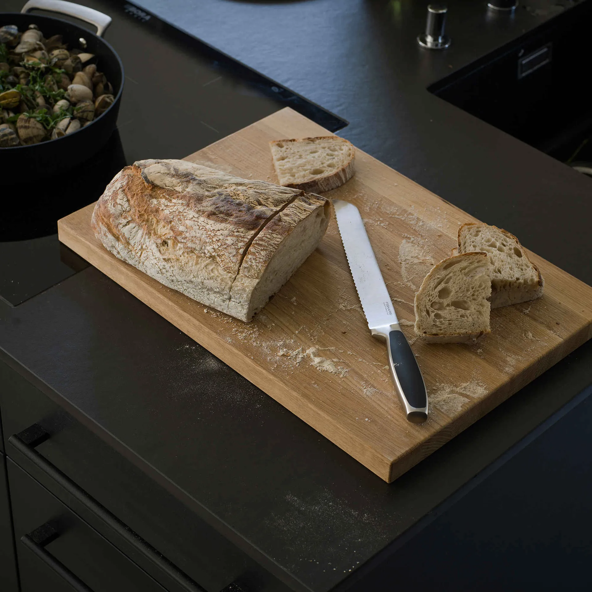 Couteau à pain Royal, 23 cm Fiskars