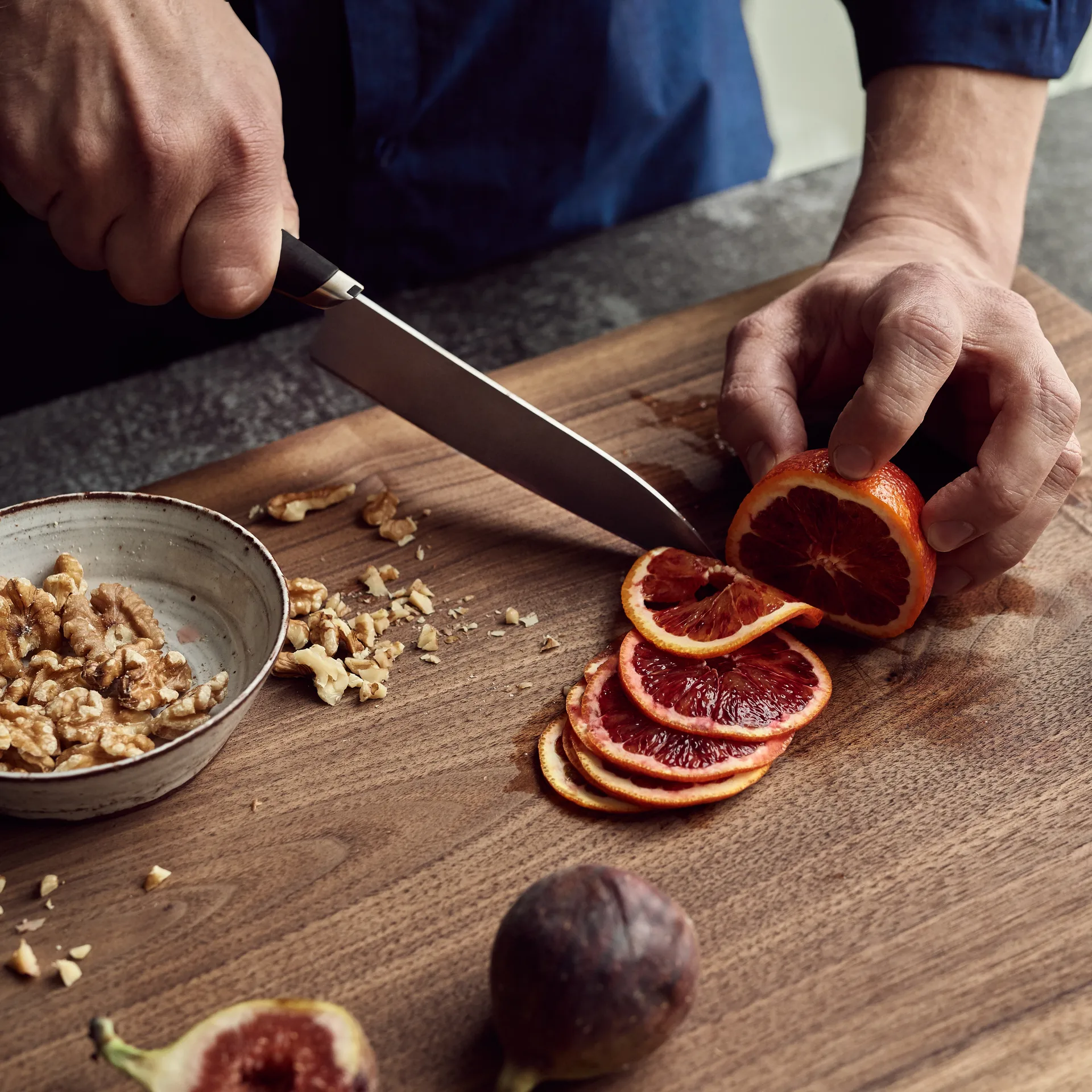 Couteau de chef Titanium 16 cm, Noir Fiskars