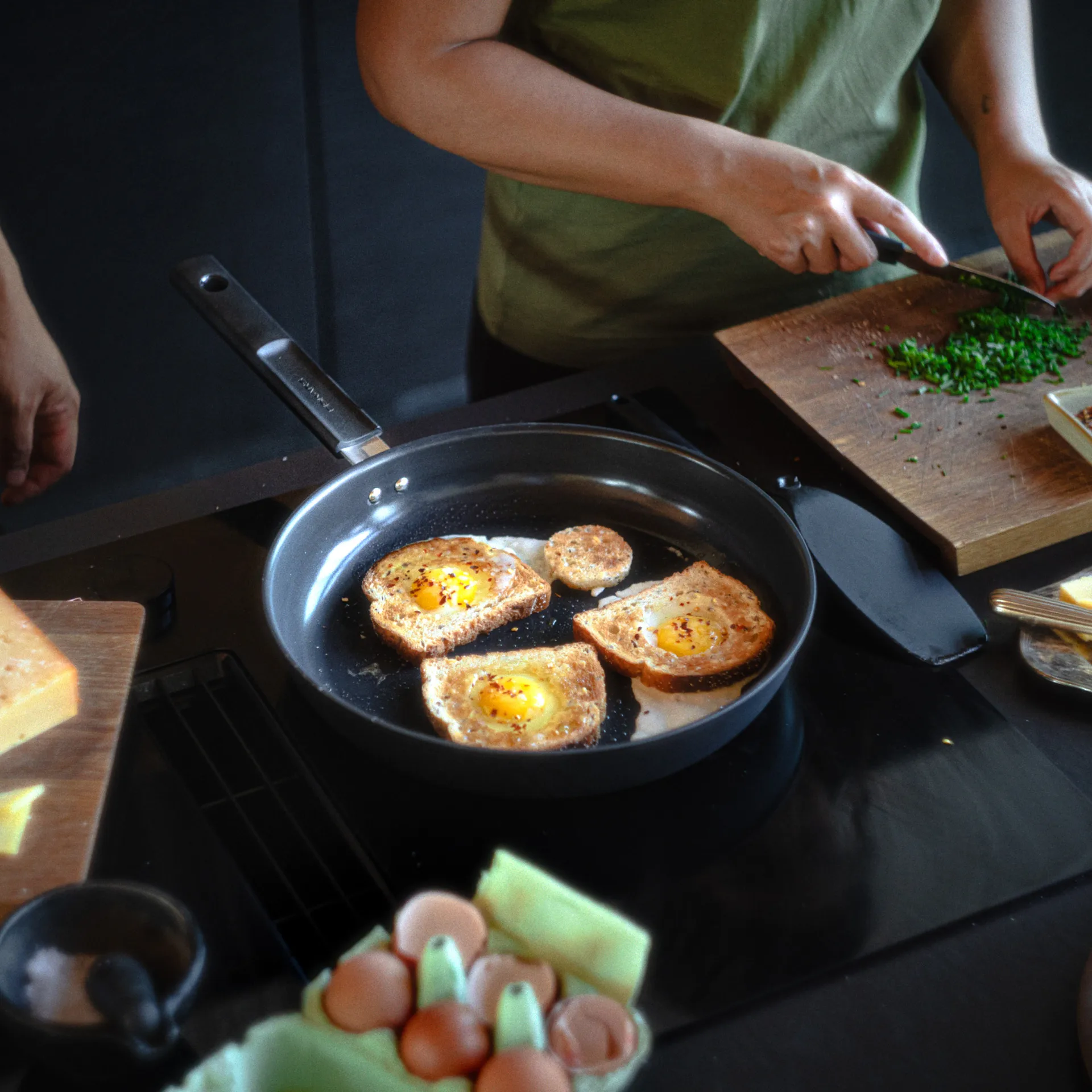 Poêle Hard Face Ceratec Superior, 30 cm Fiskars